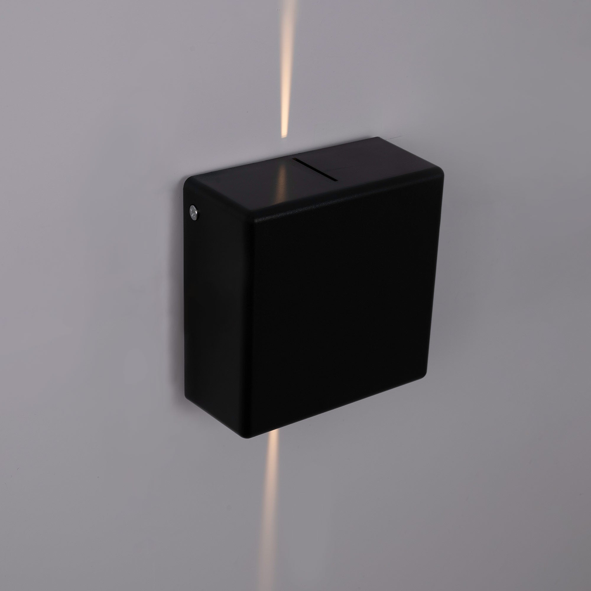 Aplique de pared exterior LED cuadrado "Karen 2" - 3W - IP54 - Emisión de luz dos caras
