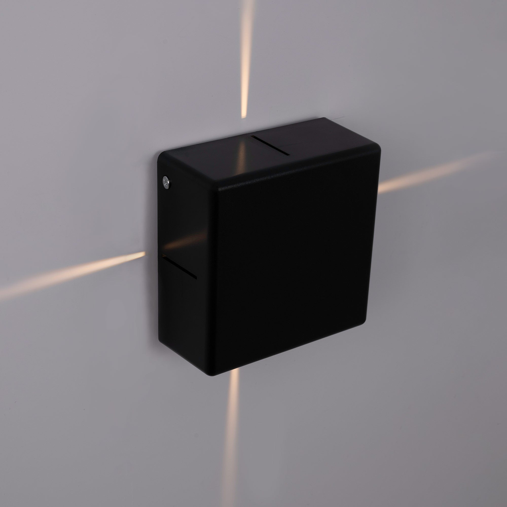 Aplique de pared exterior LED cuadrado "Karen 4" - 6W - IP54 - Emisión de luz cuatro caras