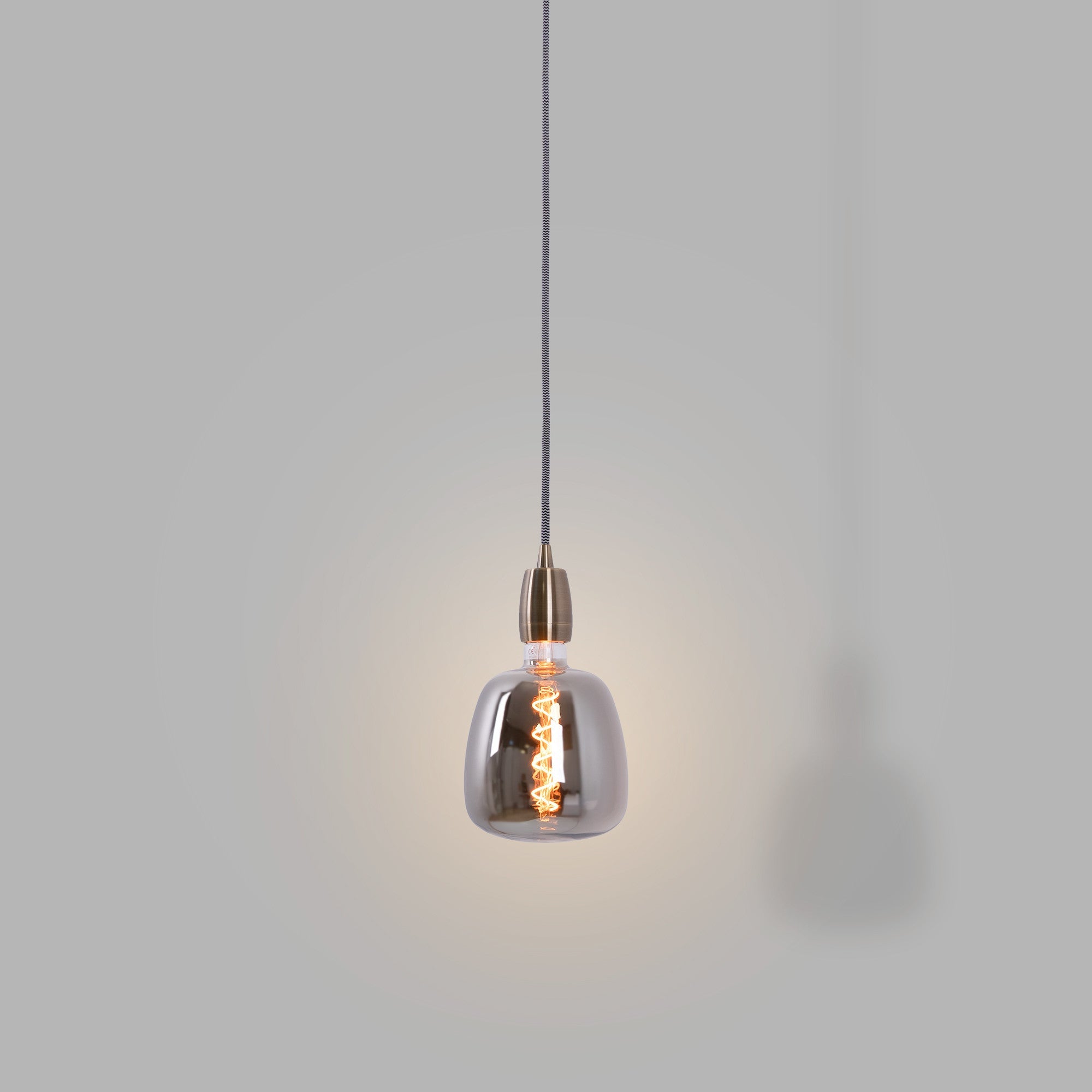 Bombilla decorativa LED de filamento - E27 D140 - Regulable - 4W - 1800K