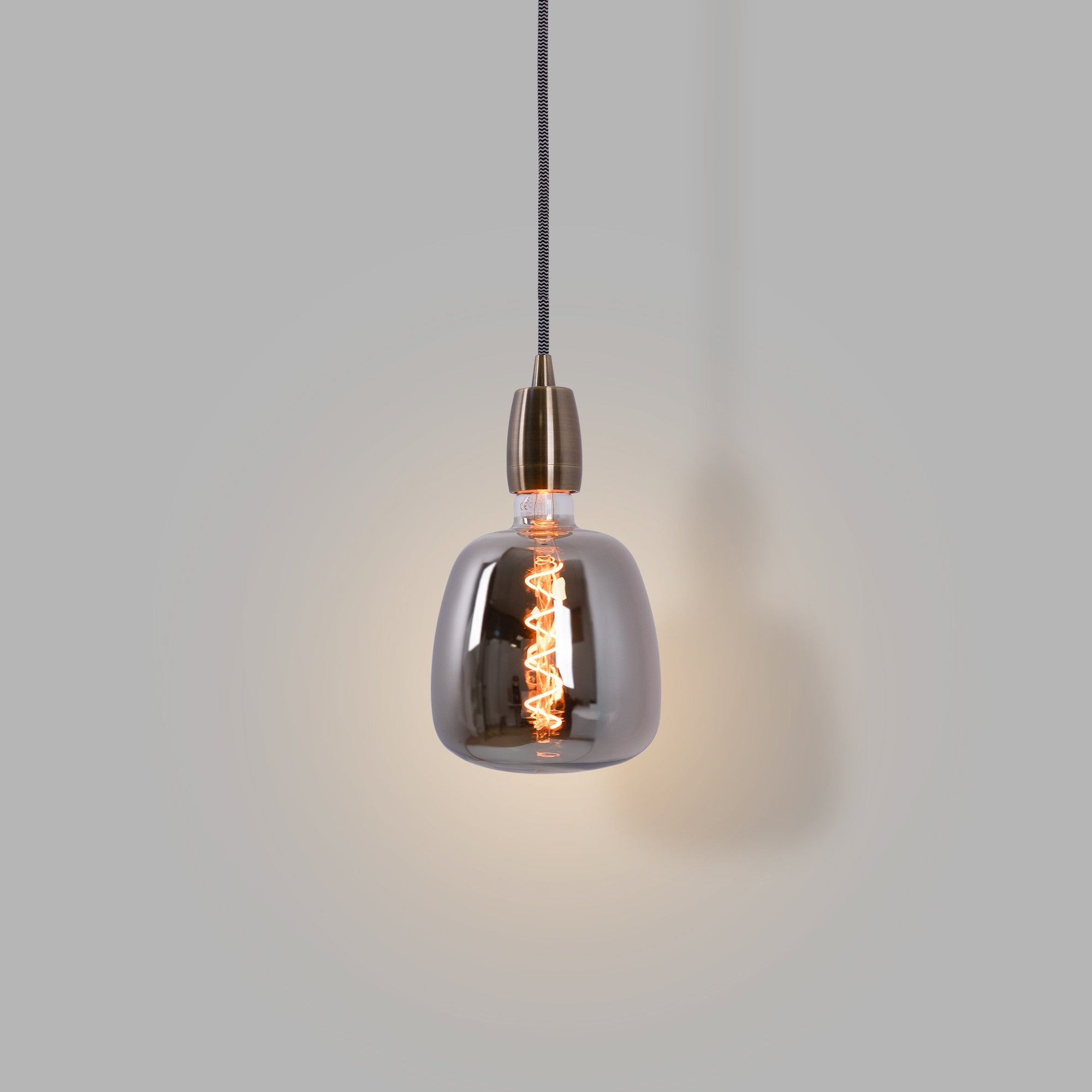 Bombilla decorativa LED de filamento - E27 D140 - Regulable - 4W - 1800K