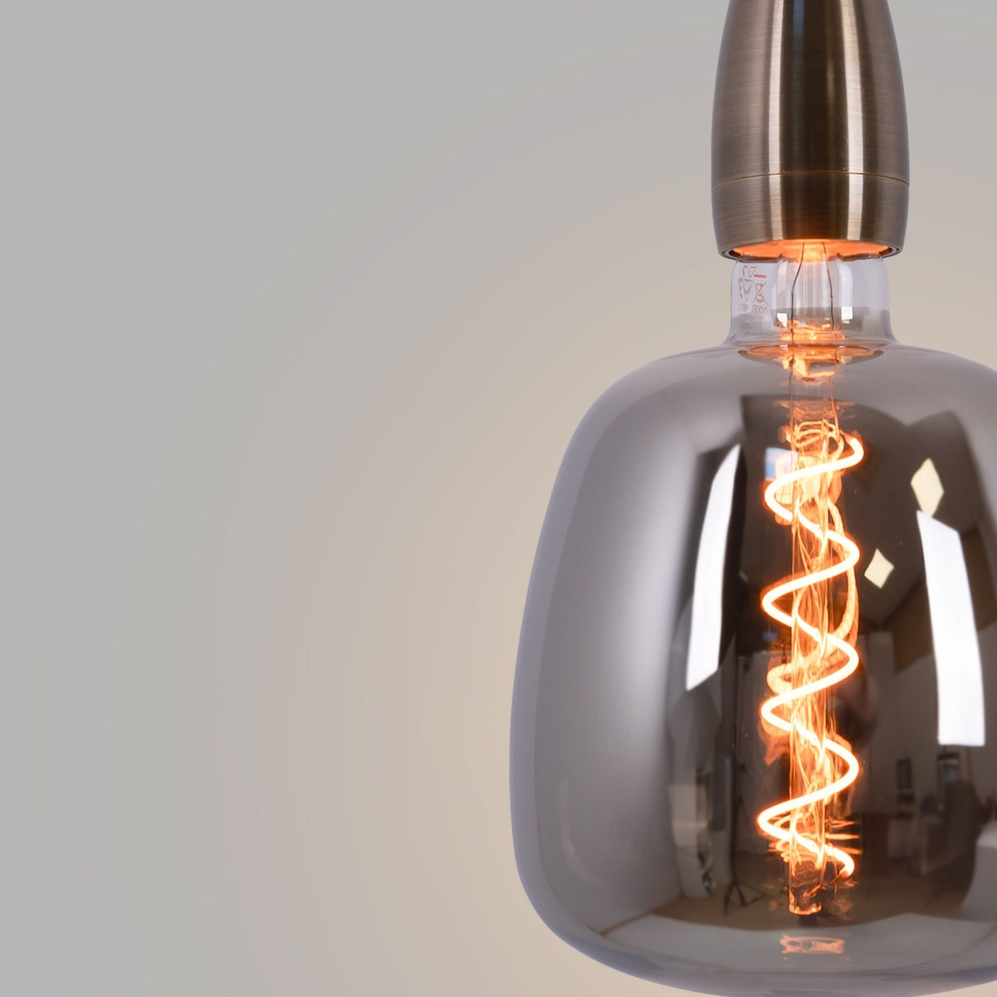 Bombilla decorativa LED de filamento - E27 D140 - Regulable - 4W - 1800K