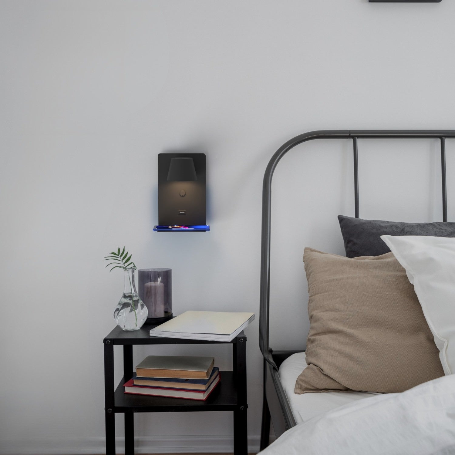 Aplique de pared para lectura con puerto USB "BASKOP W" - 6W - Base carga inalámbrica