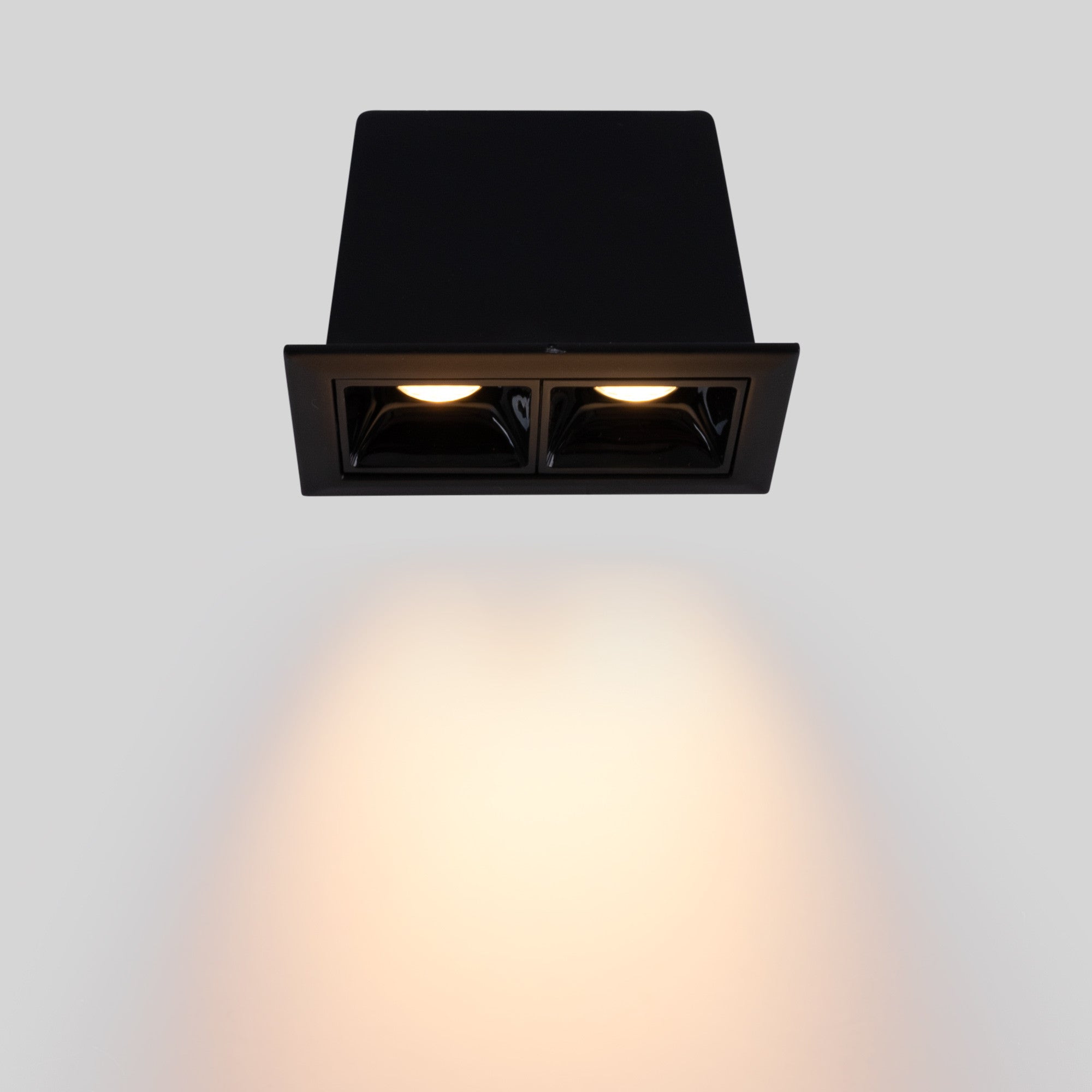Foco lineal LED empotrable 4W - UGR18 - CRI90 - Chip OSRAM