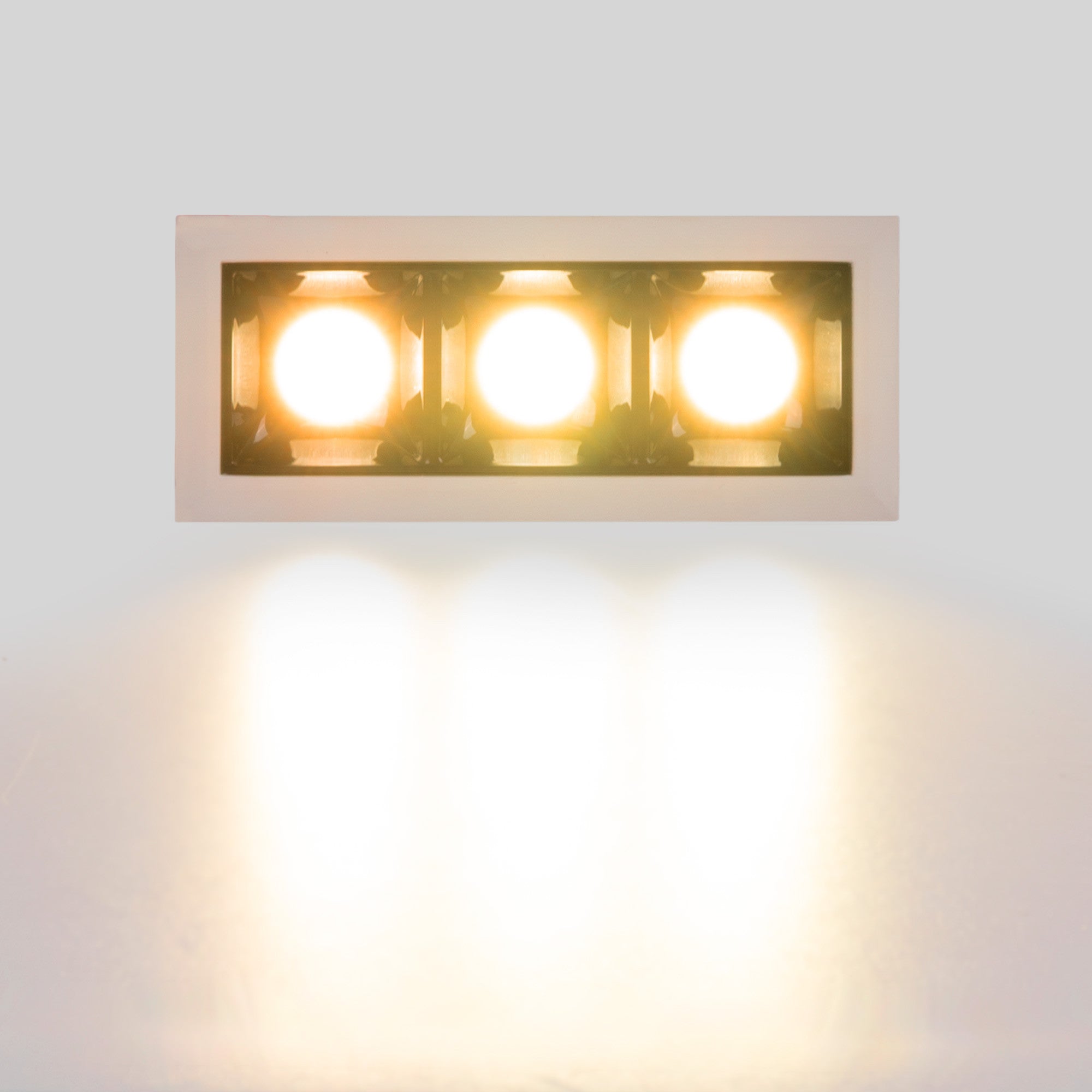 Foco lineal LED empotrable triple 6W - UGR18 - CRI90 - Chip OSRAM