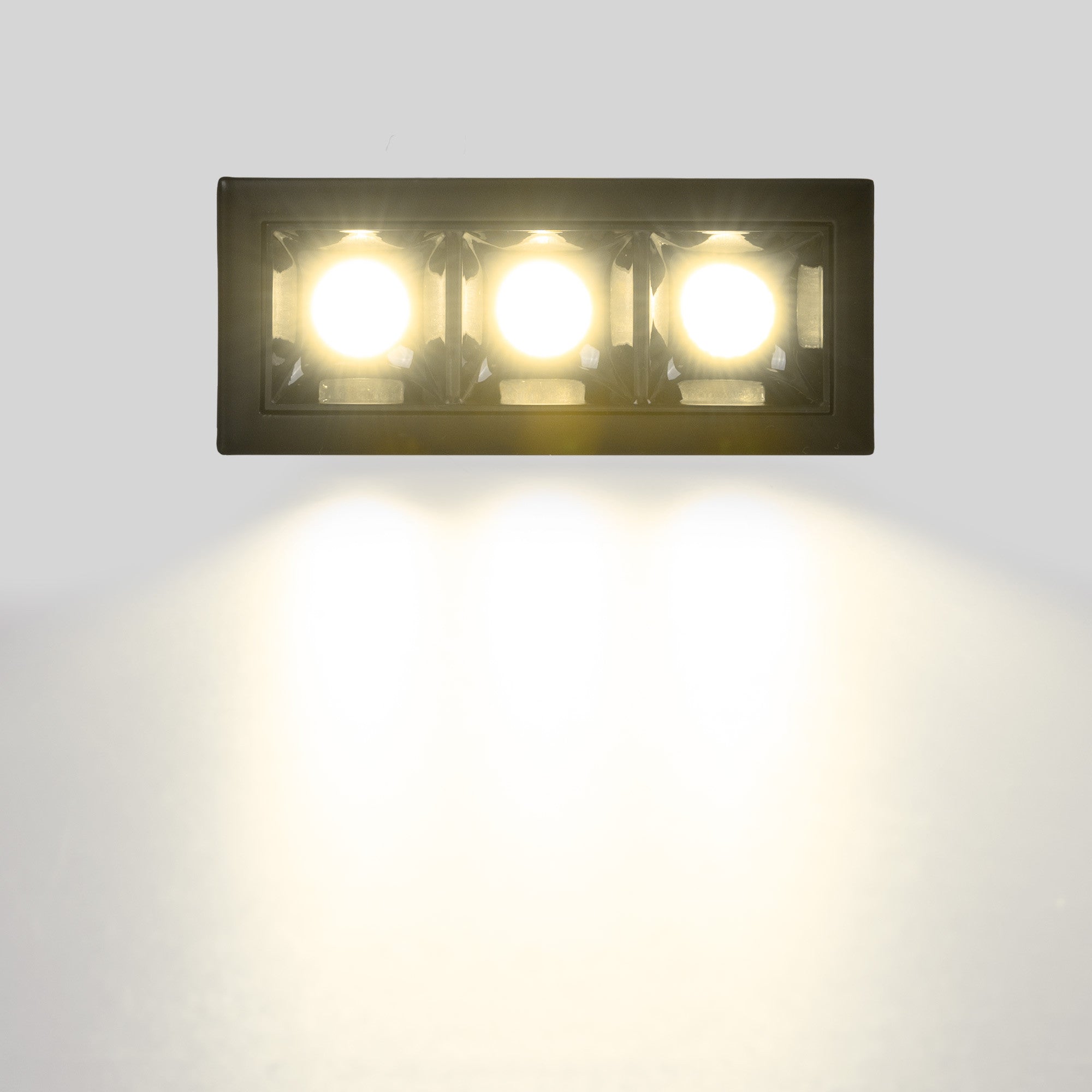 Foco lineal LED empotrable triple 6W - UGR18 - CRI90 - Chip OSRAM