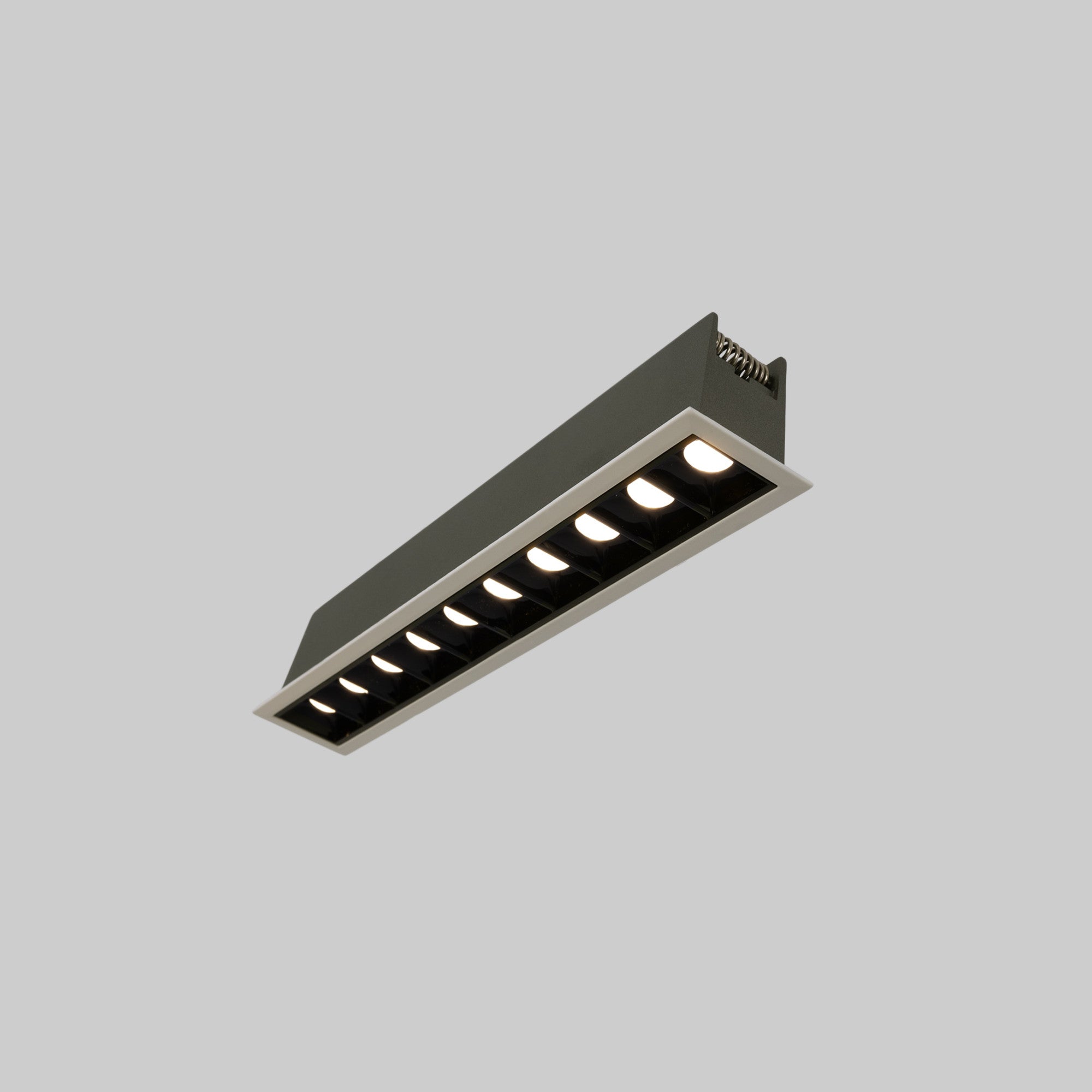 Foco lineal LED empotrable 20W - UGR18 - CRI90 - Chip OSRAM