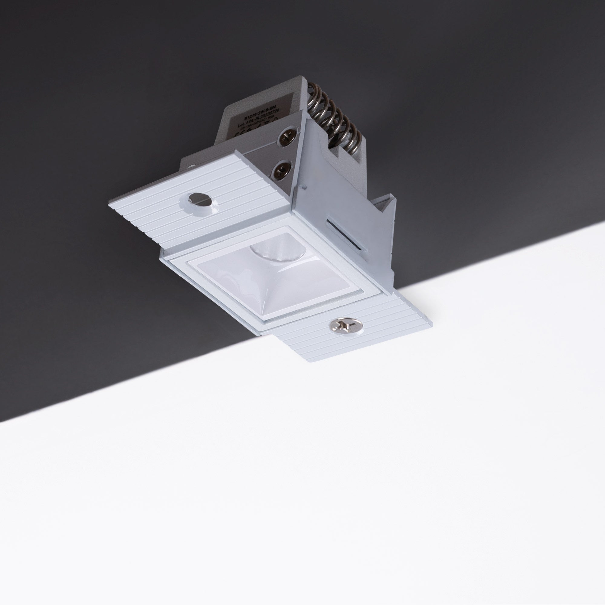 Foco lineal LED trimless / integración - 2W - UGR18 - CRI90