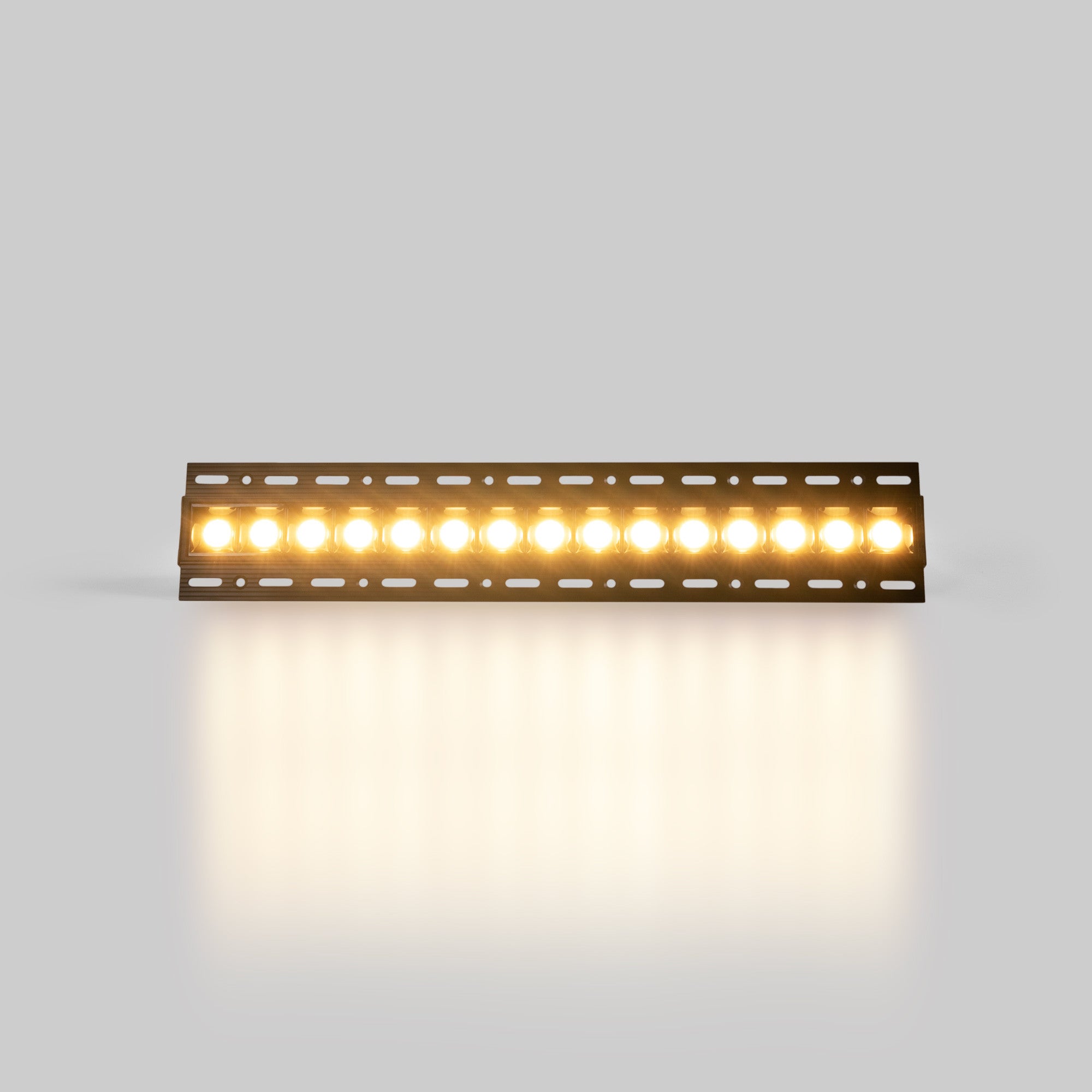 Foco lineal LED trimless / integración - 30W - UGR18 - CRI90