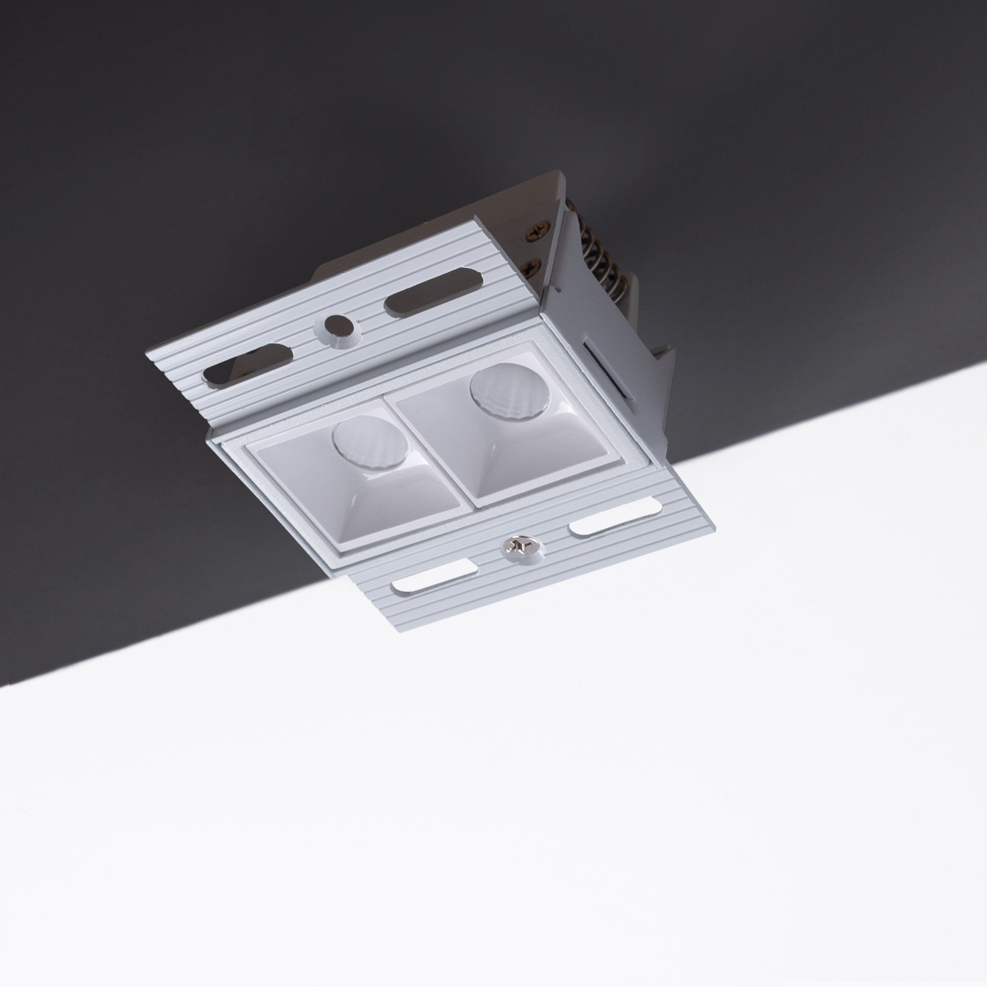 Foco lineal LED trimless / integración - 4W - UGR18 - CRI90