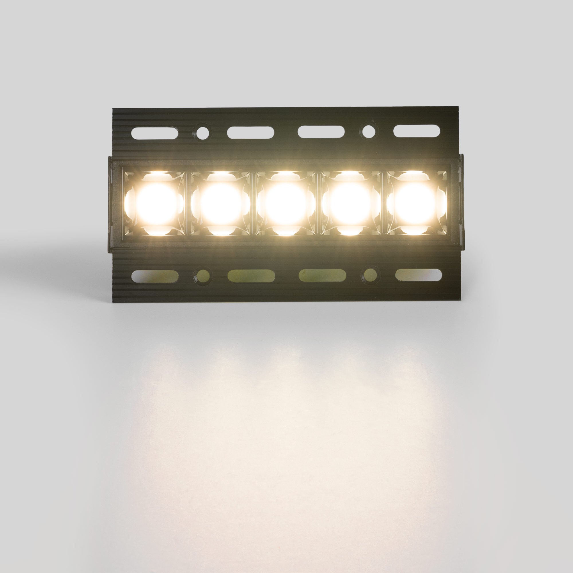 Foco lineal LED trimless / integración - 12W - UGR18 - CRI90