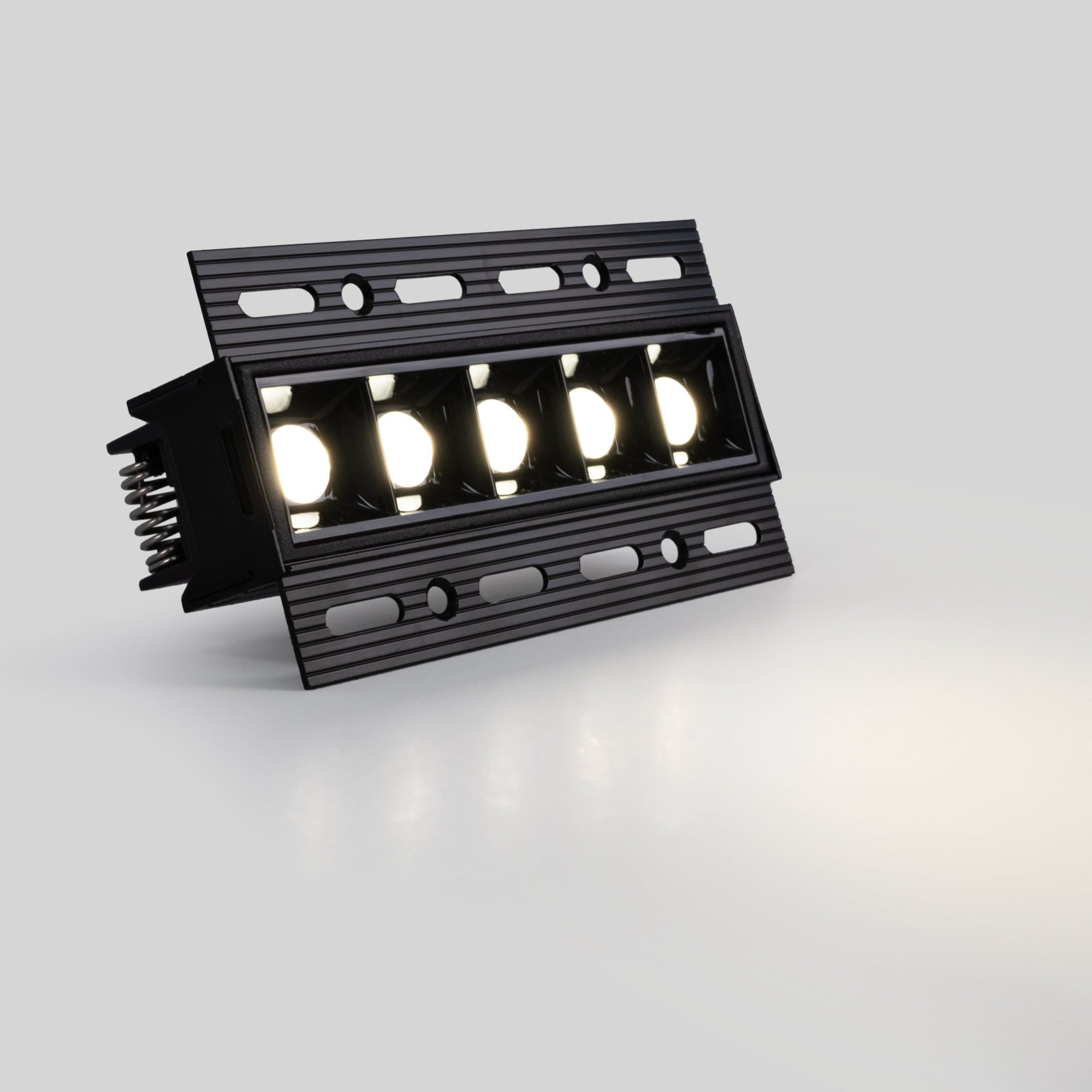 Foco lineal LED trimless / integración - 12W - UGR18 - CRI90