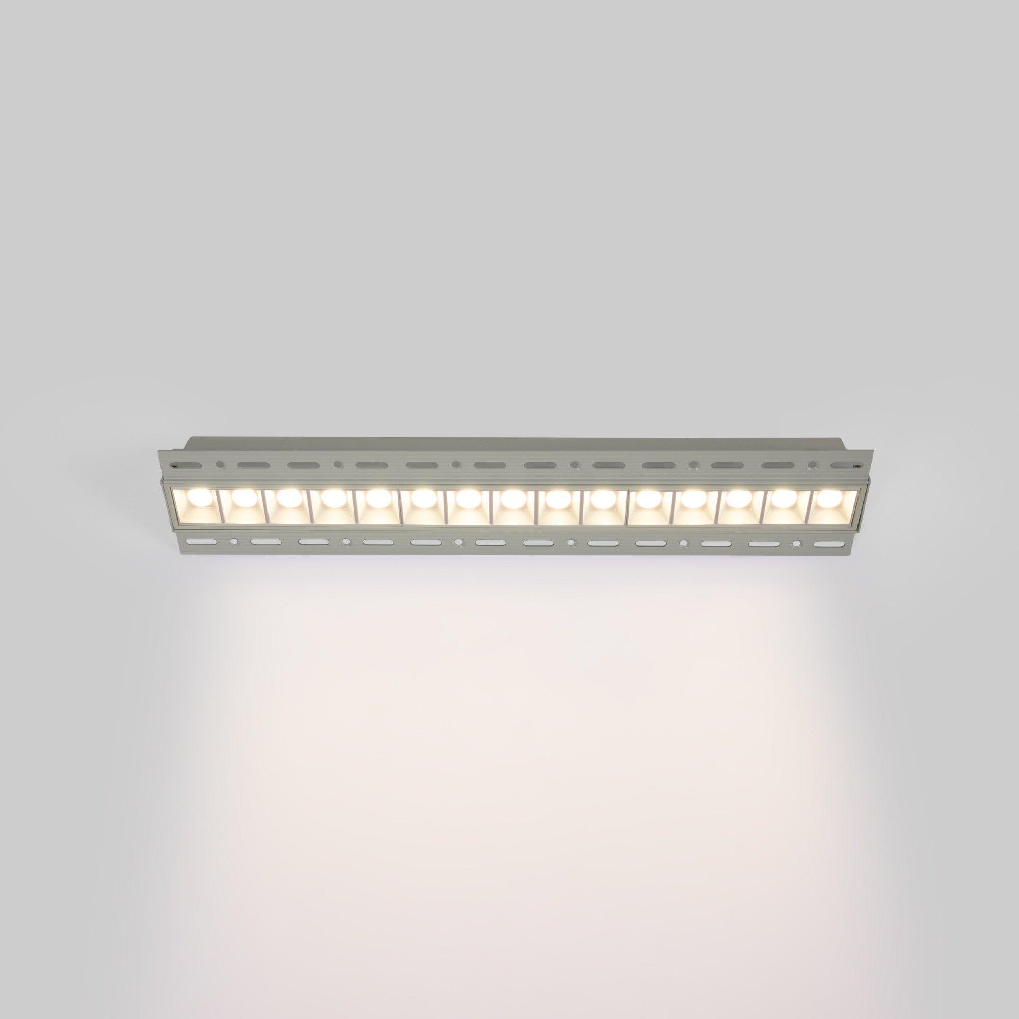 Foco lineal LED trimless / integración - 30W - UGR18 - CRI90
