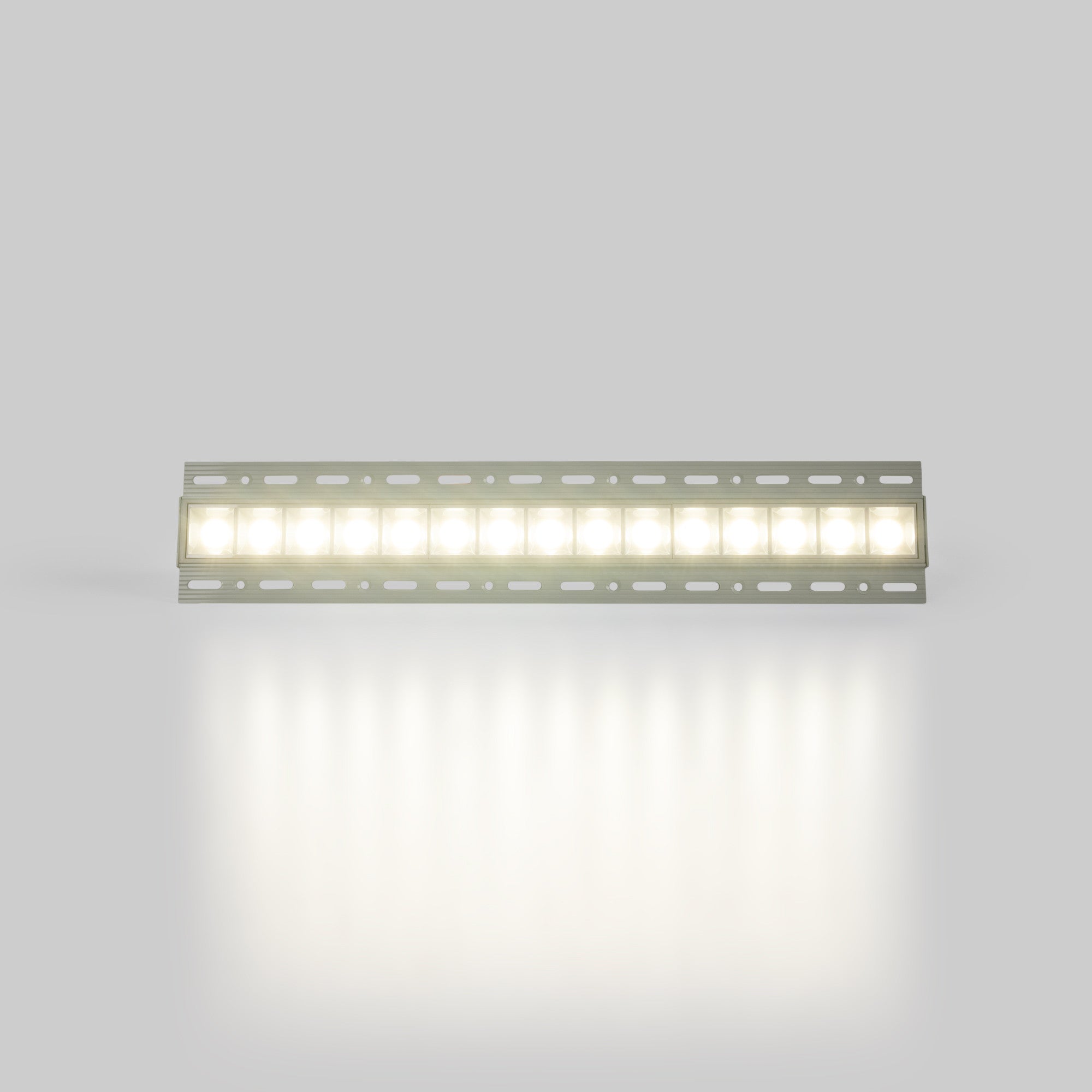 Foco lineal LED trimless / integración - 30W - UGR18 - CRI90
