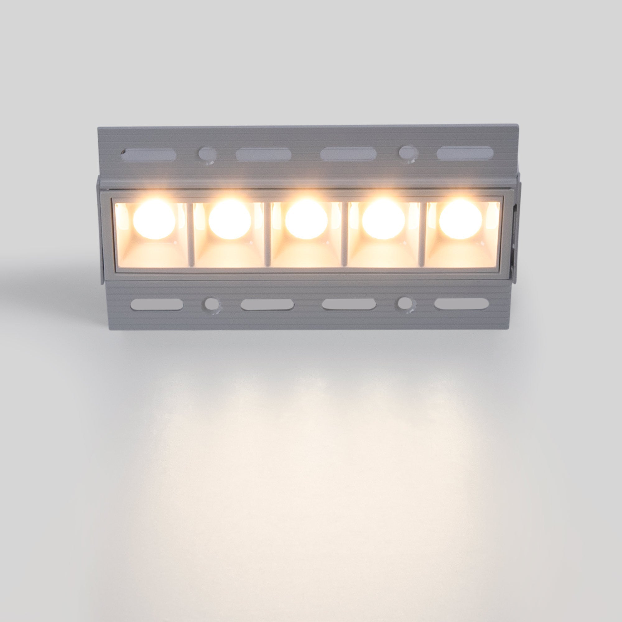 Foco lineal LED trimless / integración - 12W - UGR18 - CRI90