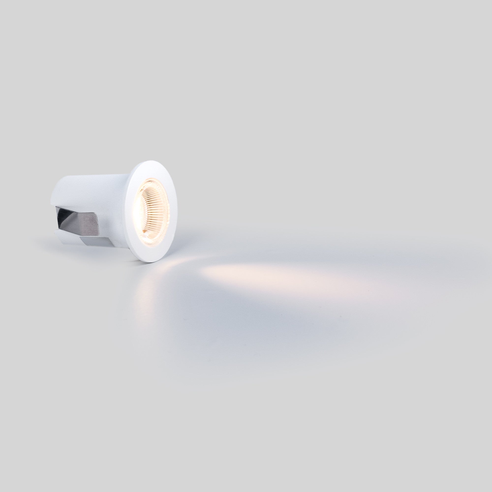 Downlight LED empotrable circular 2W - Chip Osram - UGR18 - Corte Ø 25mm - Blanco