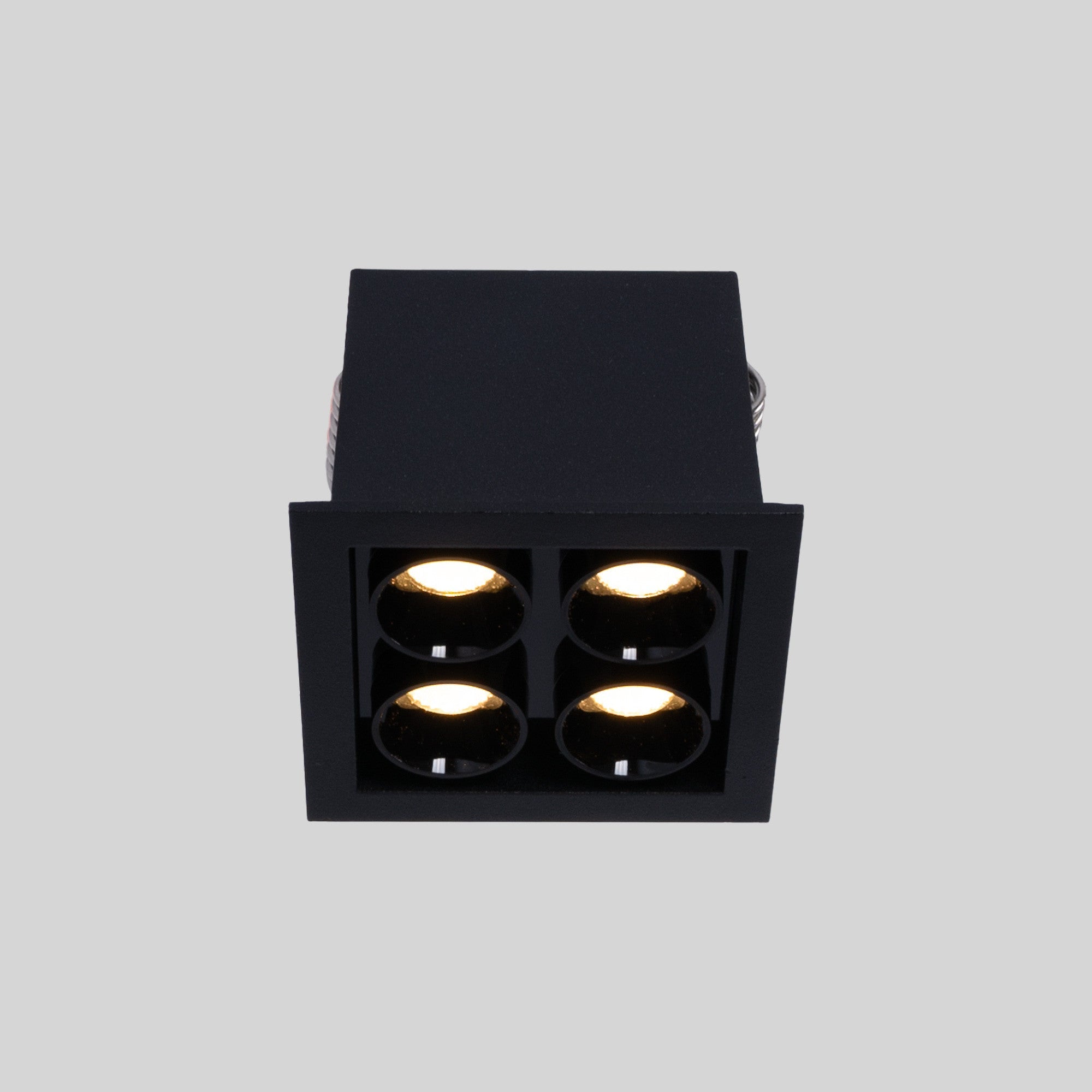 Downlight LED empotrable cuadrado 8W - Chip Osram - UGR18 - Corte 48 x 48 mm