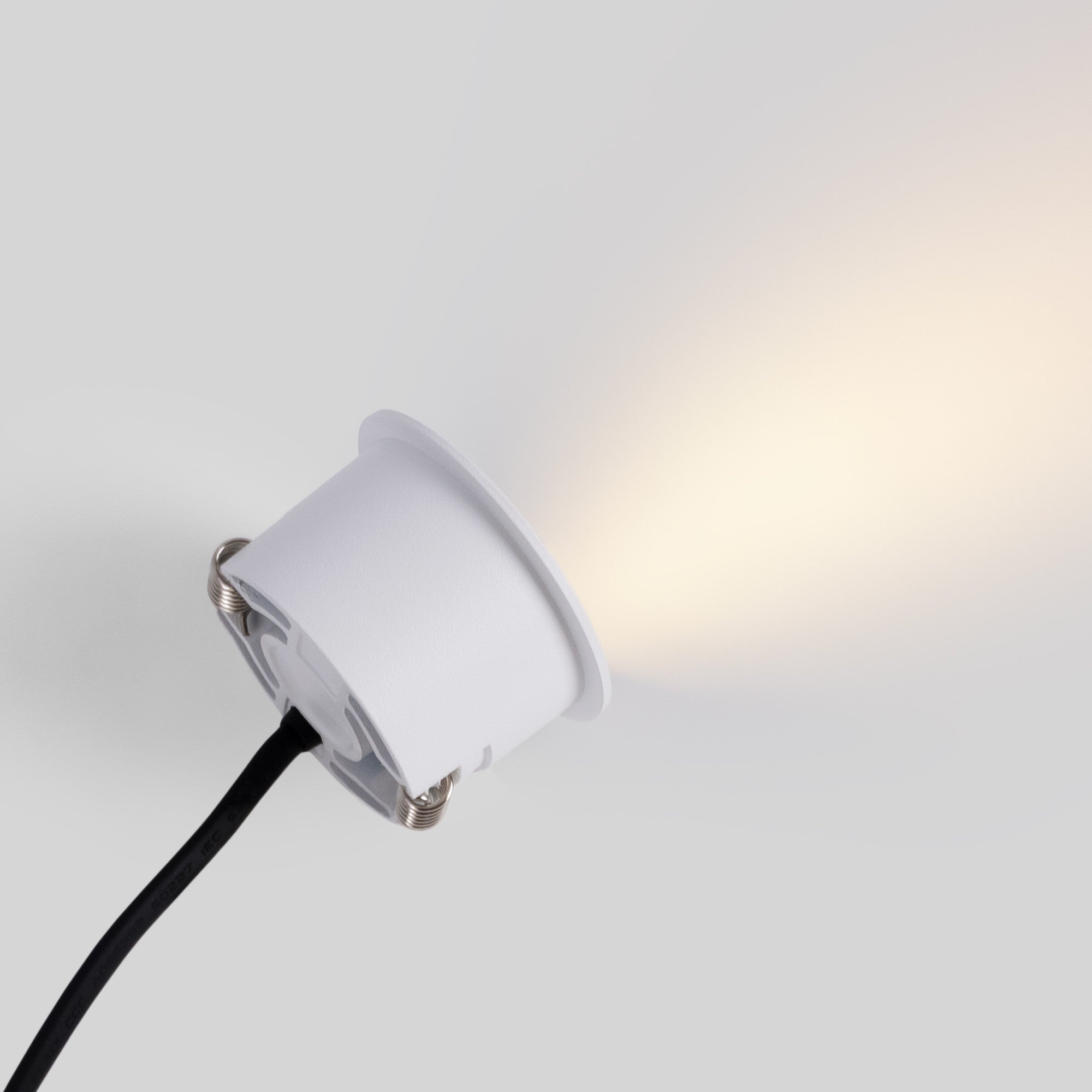 Downlight LED empotrable circular 6W - UGR18 - Corte Ø 55mm - Blanco