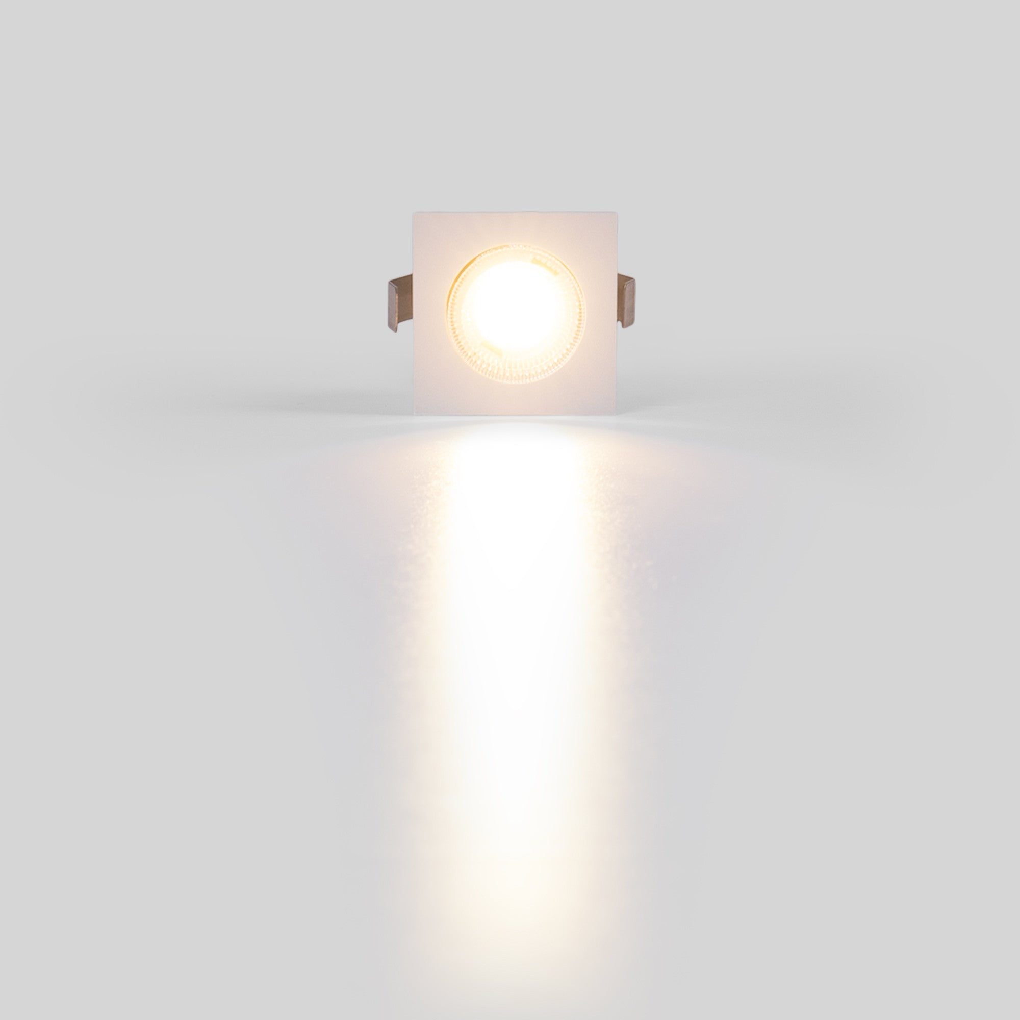 Downlight LED empotrable cuadrado 2W - Chip Osram - UGR18 -  Corte Ø 25mm - Blanco