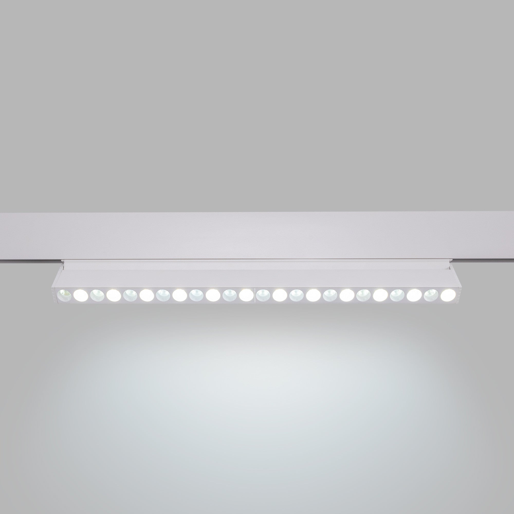 Luminaria lineal orientable para carril magnético CCT - 20W - UGR18 - Mi Light