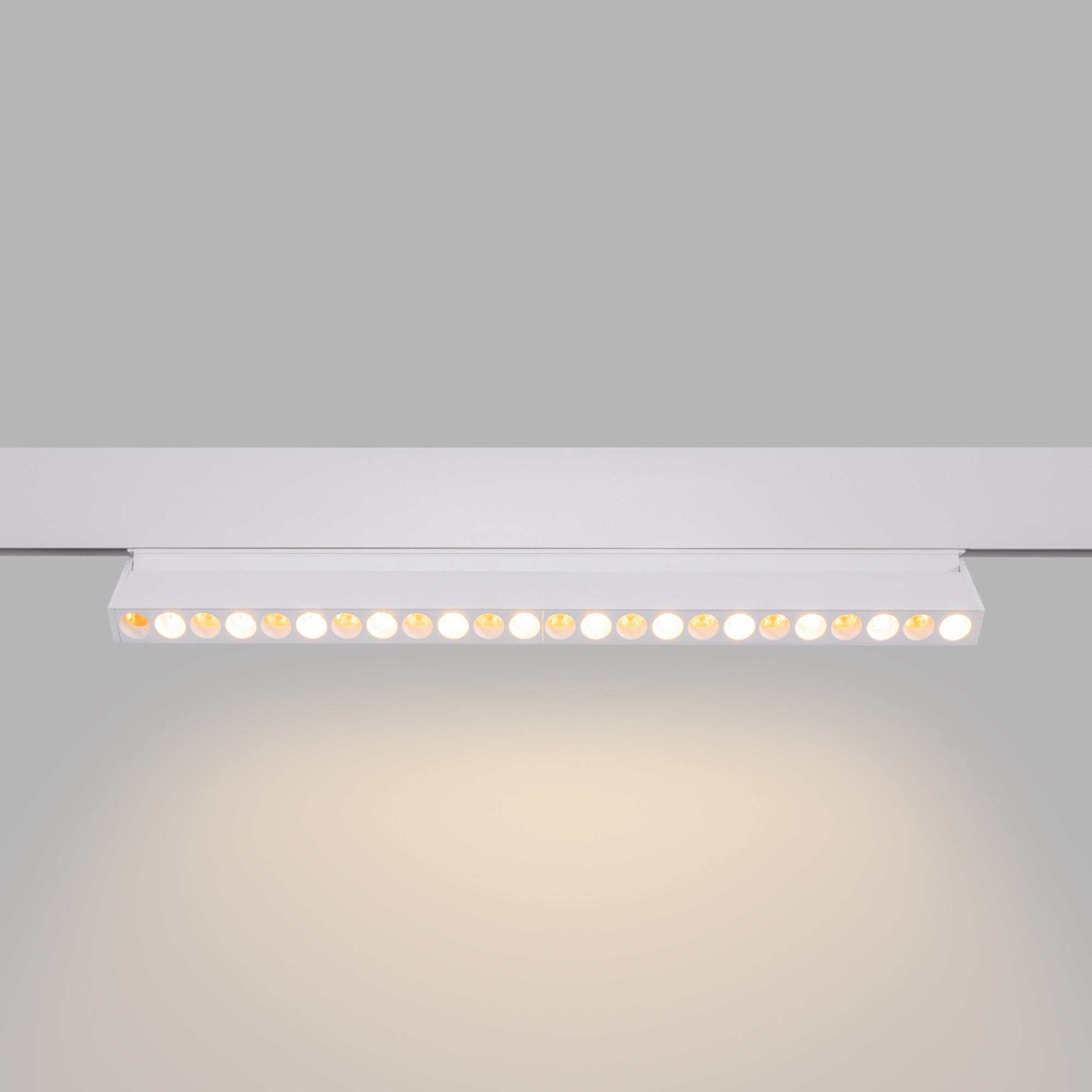 Luminaria lineal orientable para carril magnético RGB + CCT - 12W - UGR18 - Mi Light