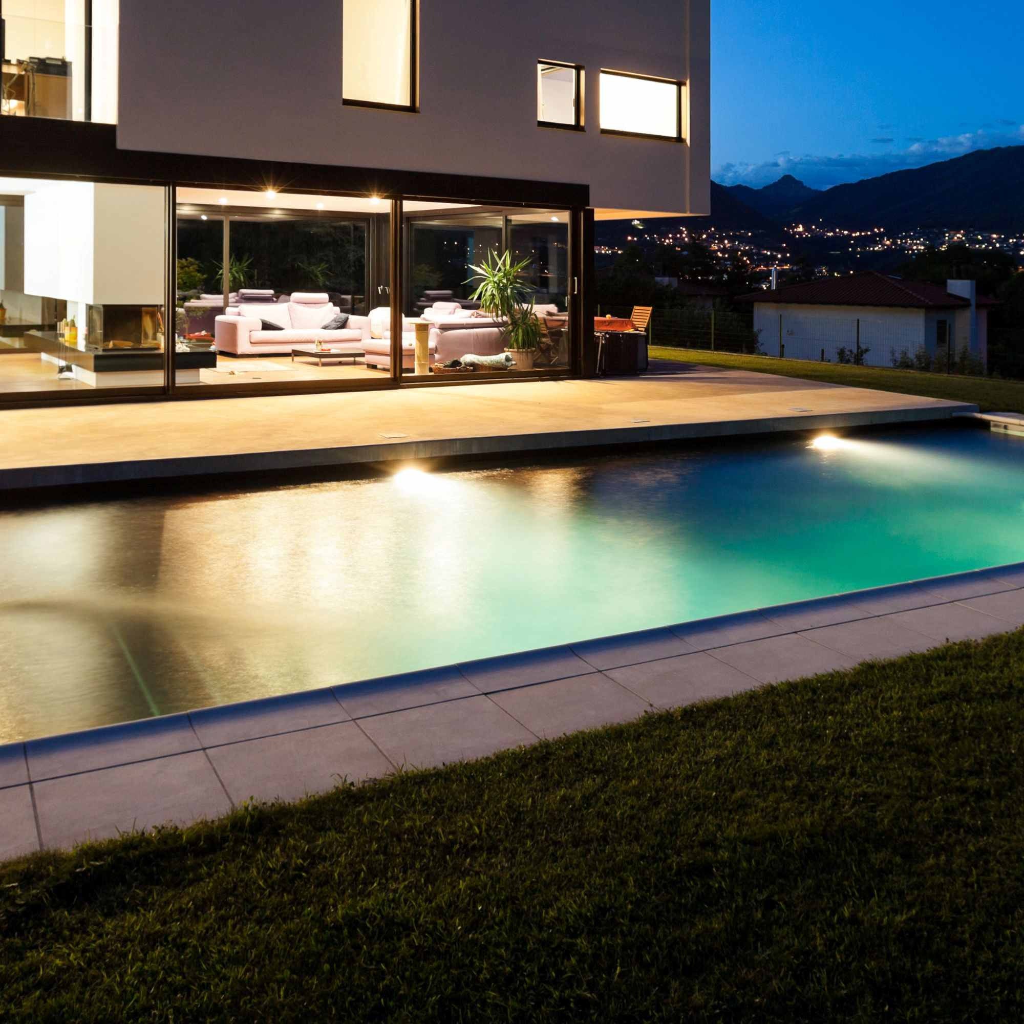 Foco LED para piscina de superficie 12V AC - 24W - Sumergible - IP68