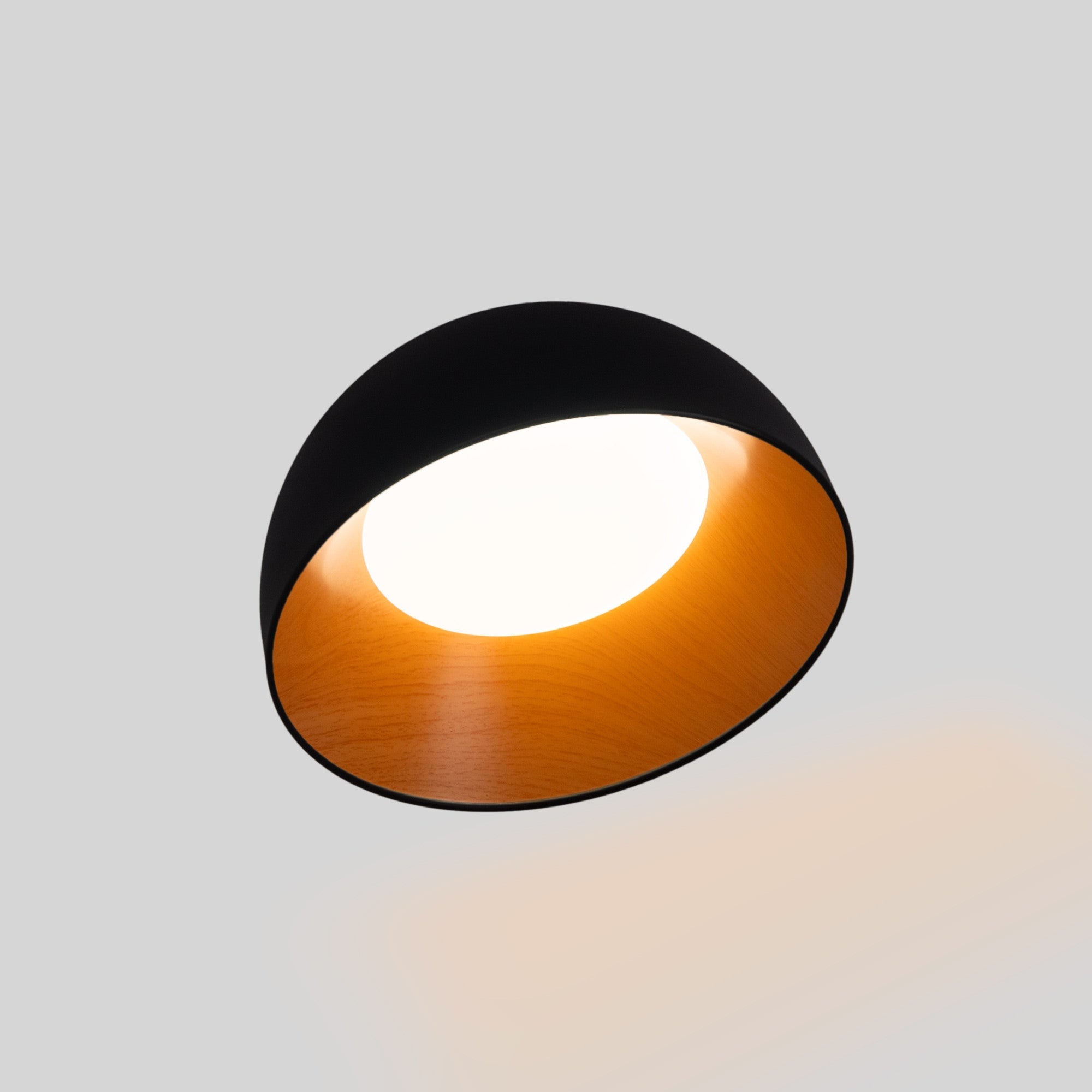 Lámpara de techo LED inclinada CCT 12W - Efecto madera - ø35cm