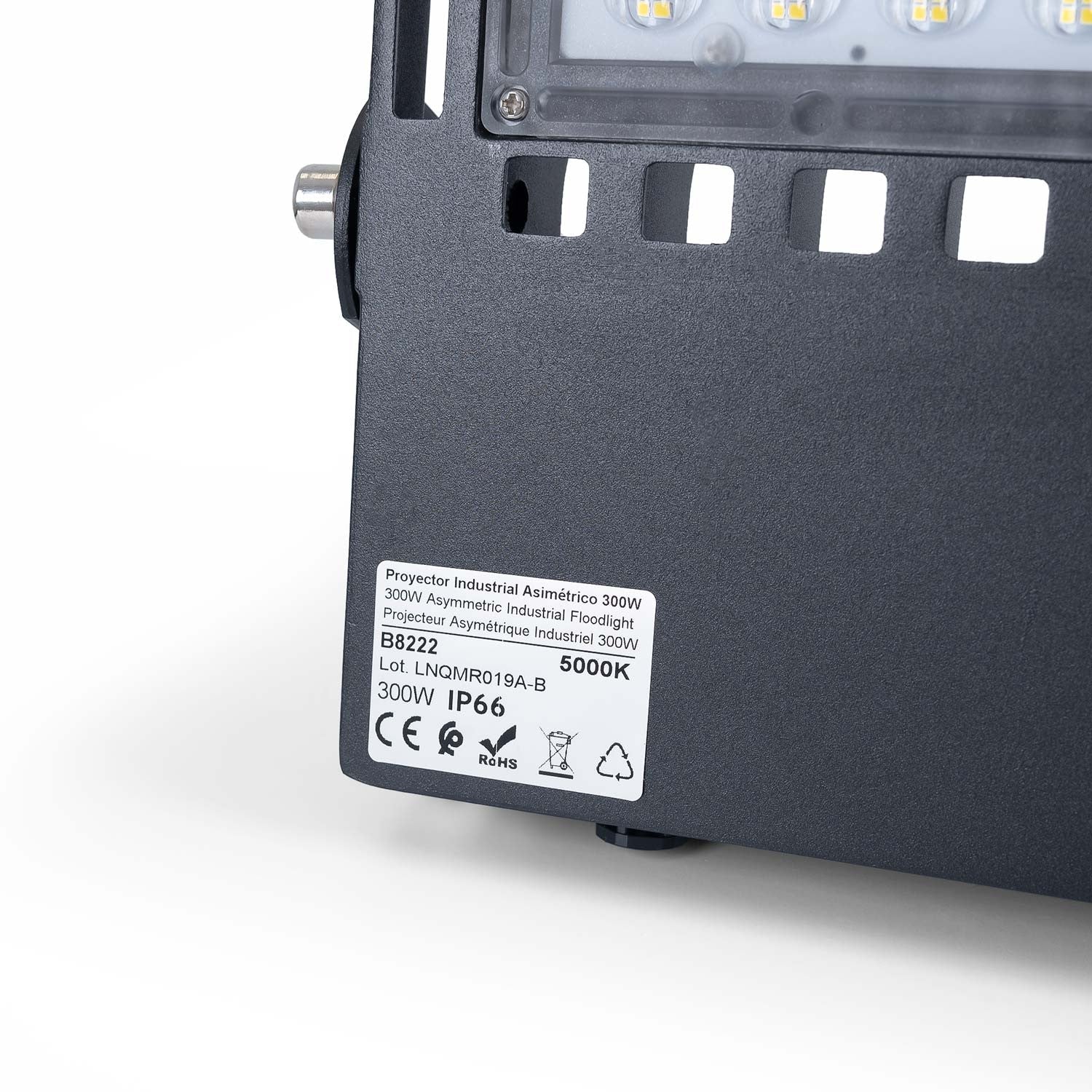 Proyector LED asimétrico exterior 300W - 140lm/W- IP66