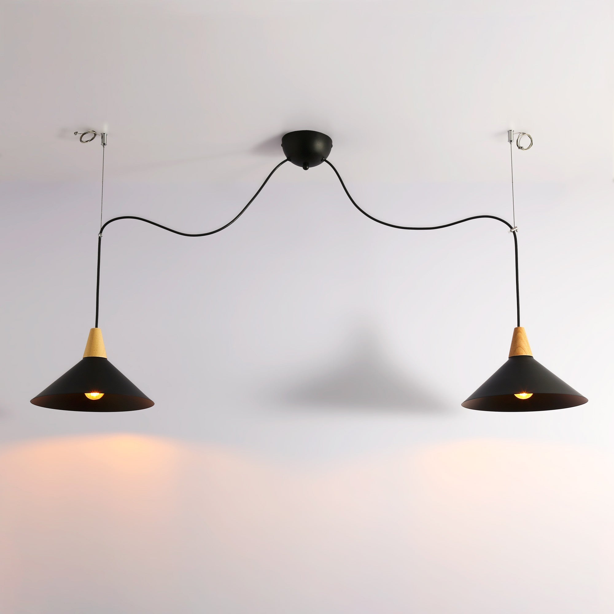 Lampara colgante doble metal y madera  "Selroom" - 2xE27