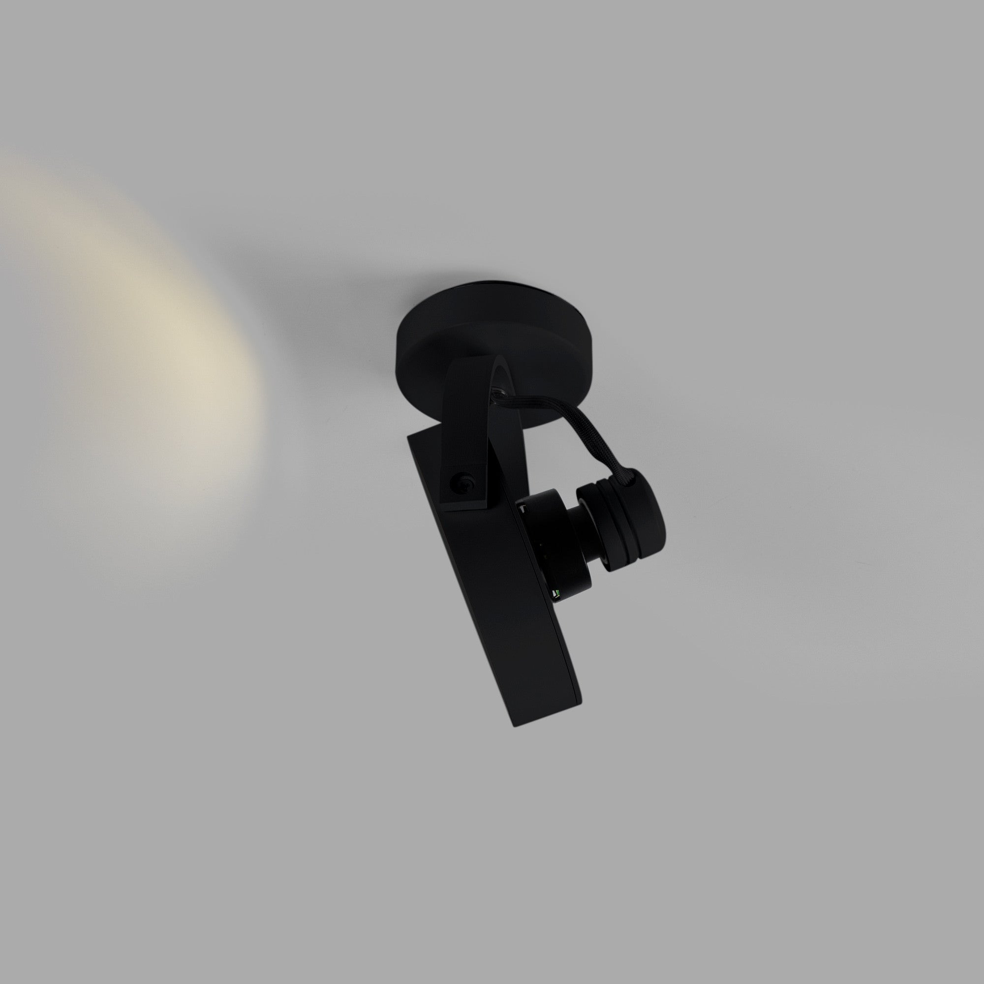 Foco de techo orientable "IRIS" + Bombilla AR111 GU10