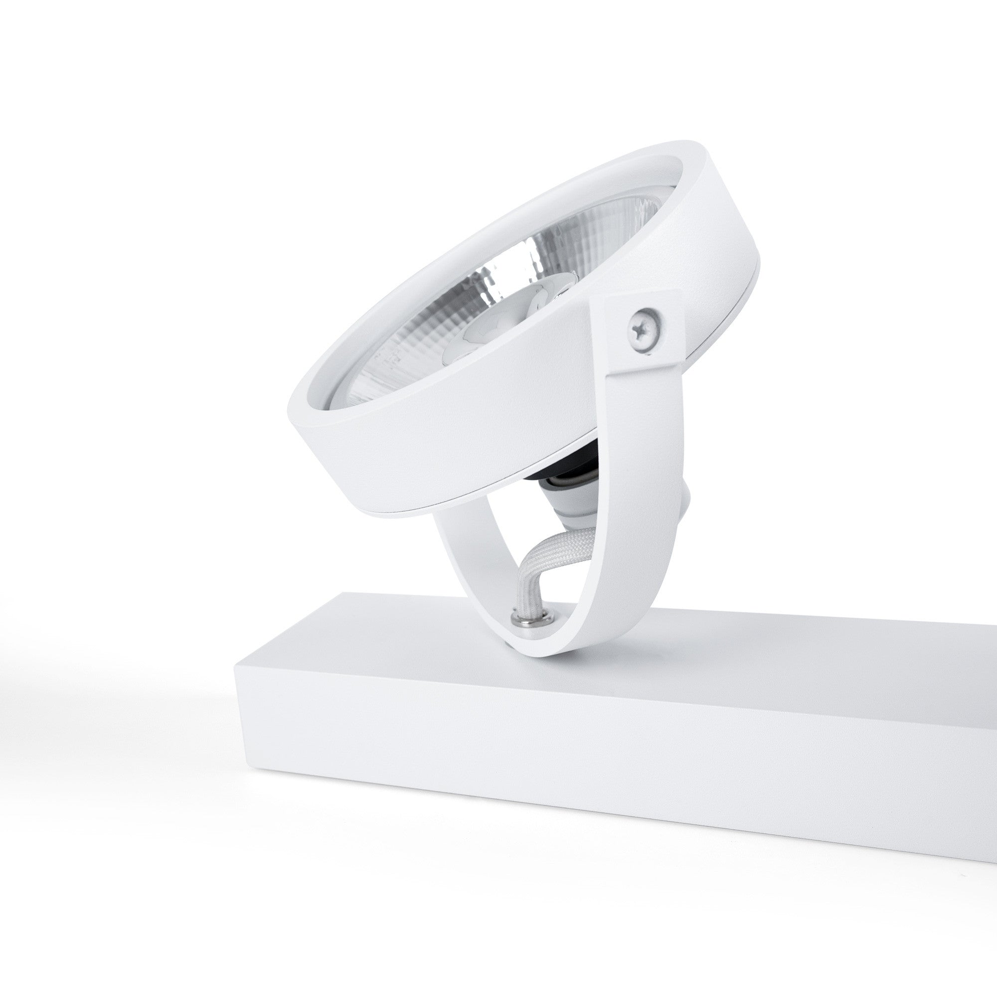 Foco de techo doble orientable "IRIS" + 2 bombillas AR111 GU10