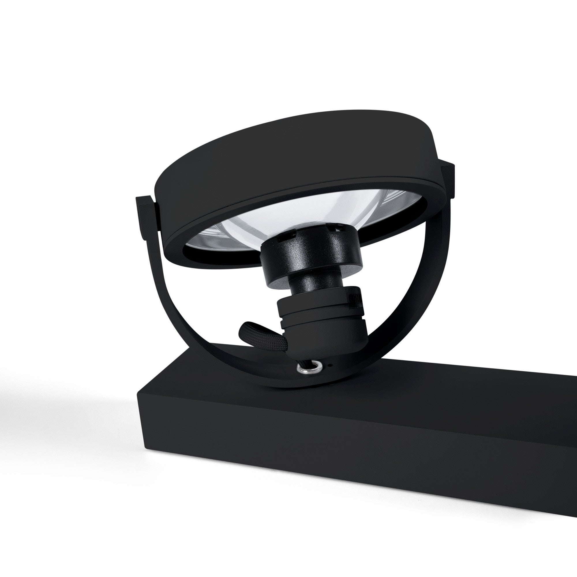 Foco de techo doble orientable "IRIS" + 2 bombillas AR111 GU10