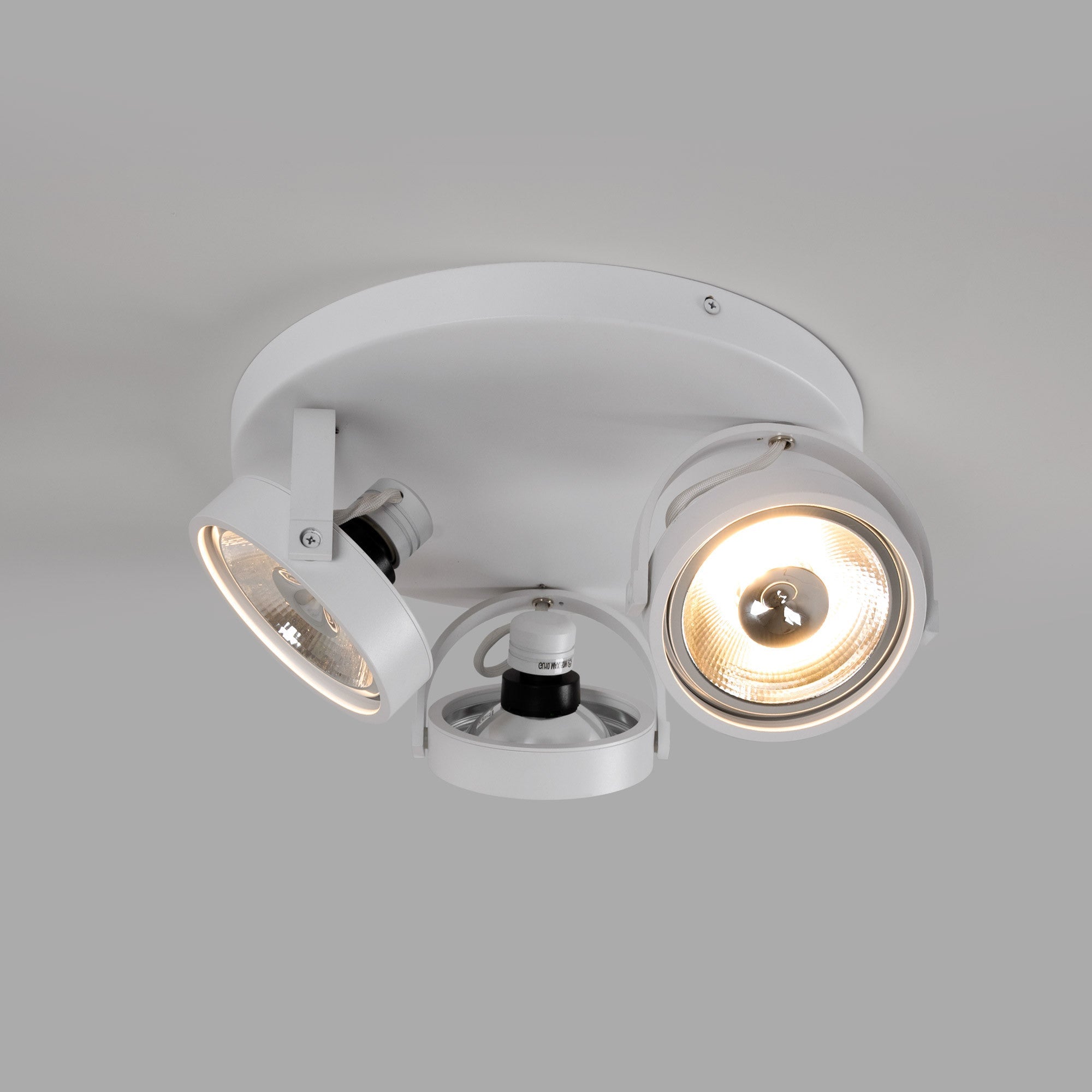 Aplique de techo triple orientable "IRIS 3" + 3 bombillas AR111