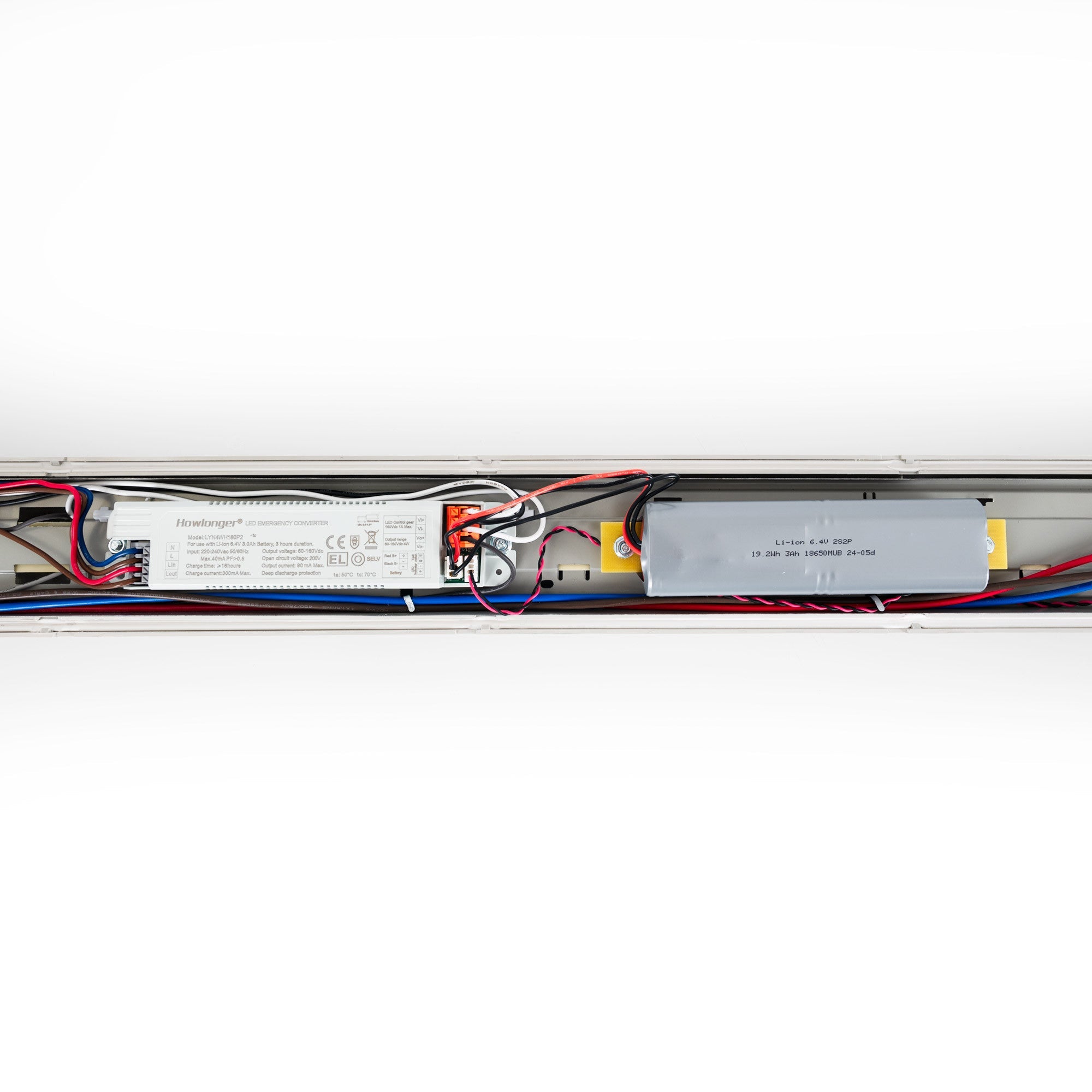 Pantalla estanca LED / Luz de emergencia - CCT - 150cm - Conectable 55W - IP65