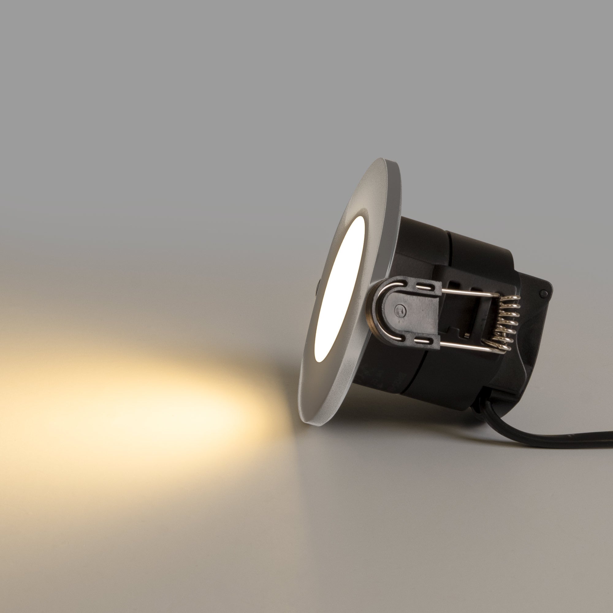 Downlight LED 6W CCT - TRIAC regulable - Corte Ø68mm - IP65
