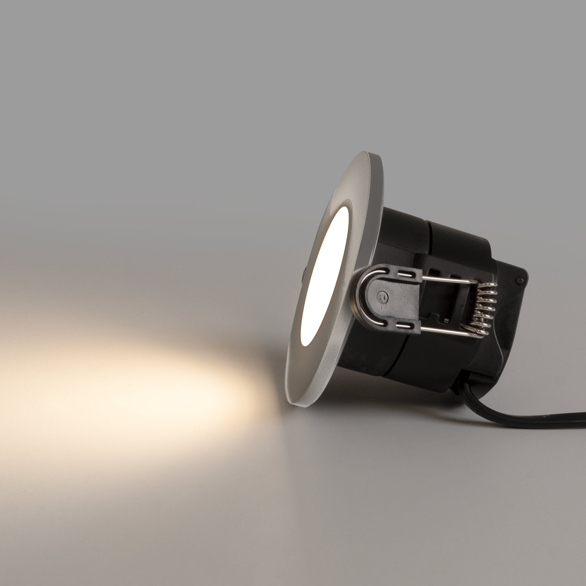 Downlight LED 6W CCT - TRIAC regulable - Corte Ø68mm - IP65