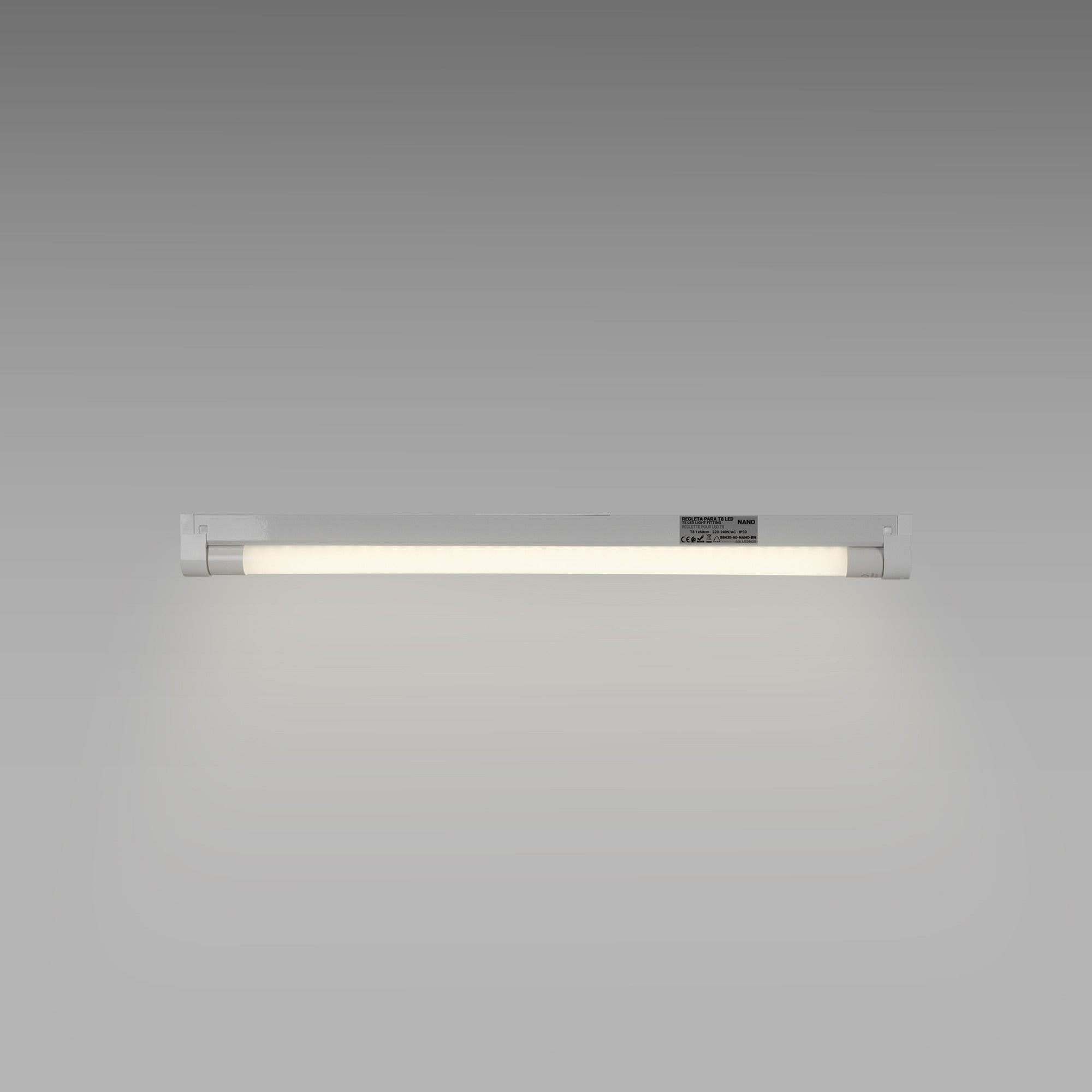 Kit regleta portatubos + tubo LED T8 - 9W - 60cm