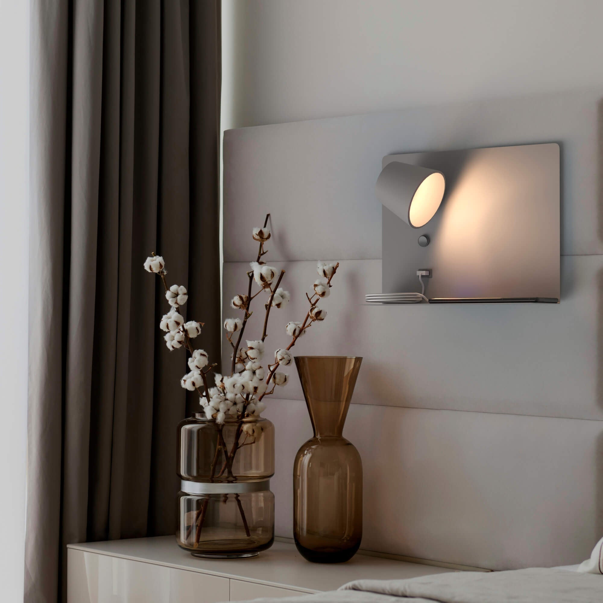 Aplique de pared para lectura con puerto USB "BASKOP" - 6W - Izquierda