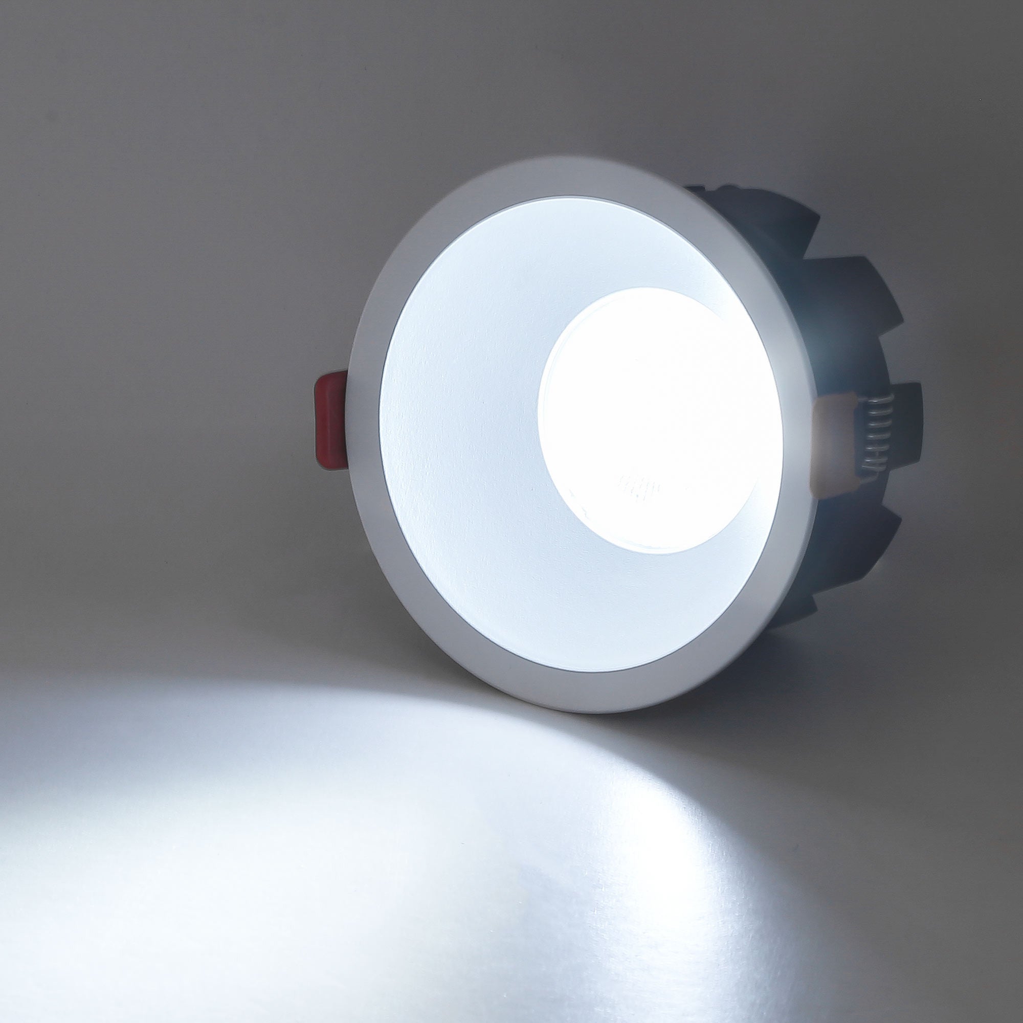 Downlight LED - 8W - CCT - Chip OSRAM - Corte Ø 75mm