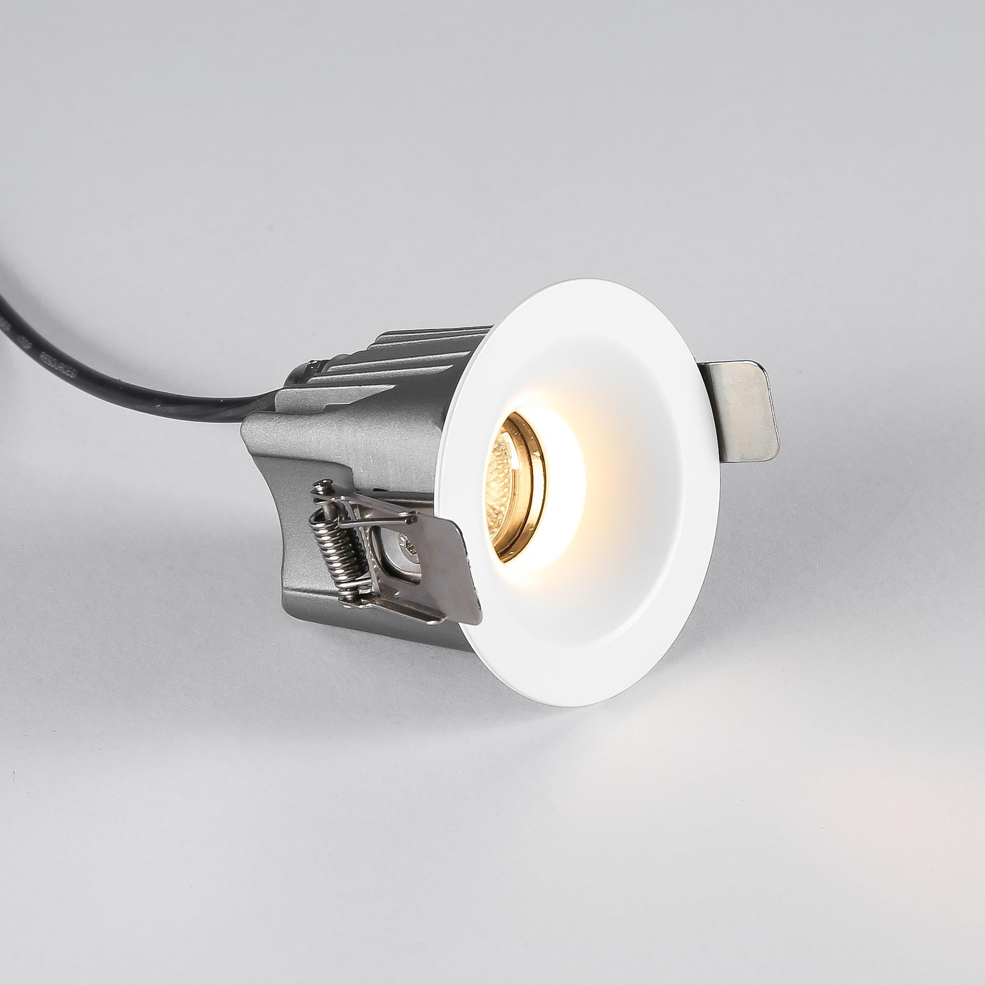 Downlight LED exterior 6W - CCT - Chip OSRAM - Driver PHILIPS - Corte Ø 55mm - IP54