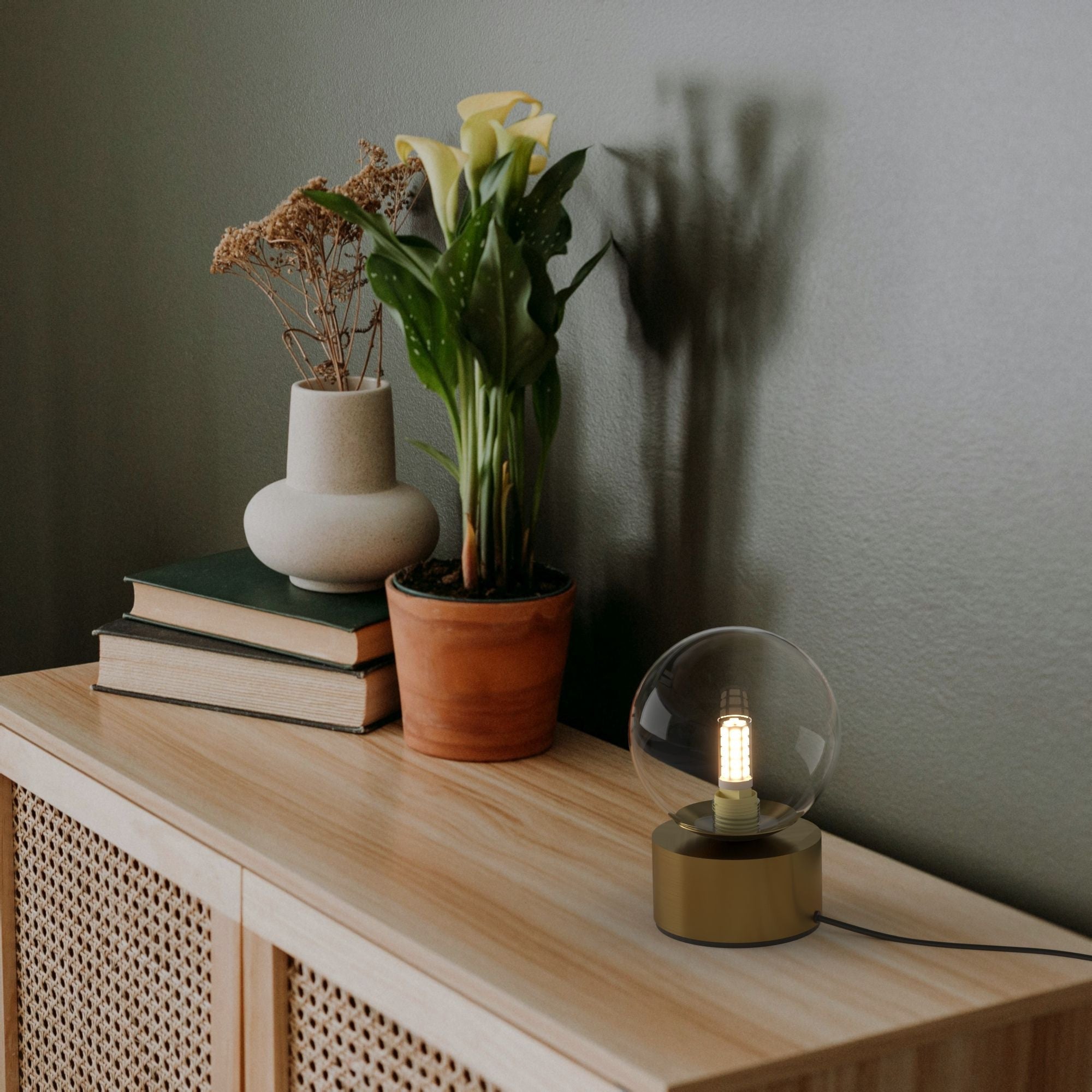 Lámpara de mesa con esfera de cristal "BASS" - G9