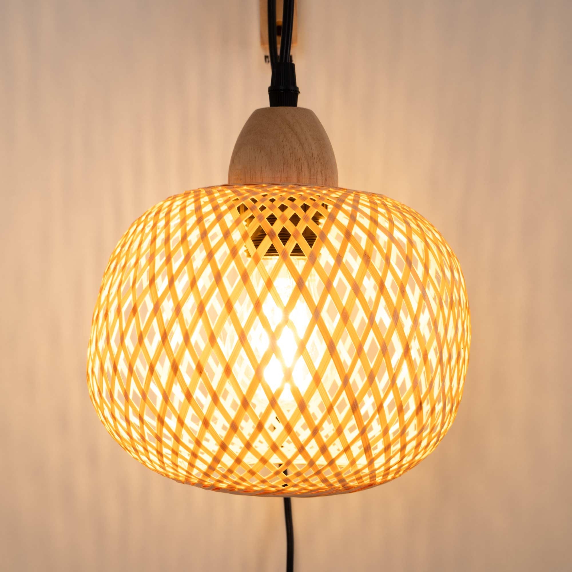 Aplique de pared de mimbre y madera "Phuket" - Con cable y enchufe - E27