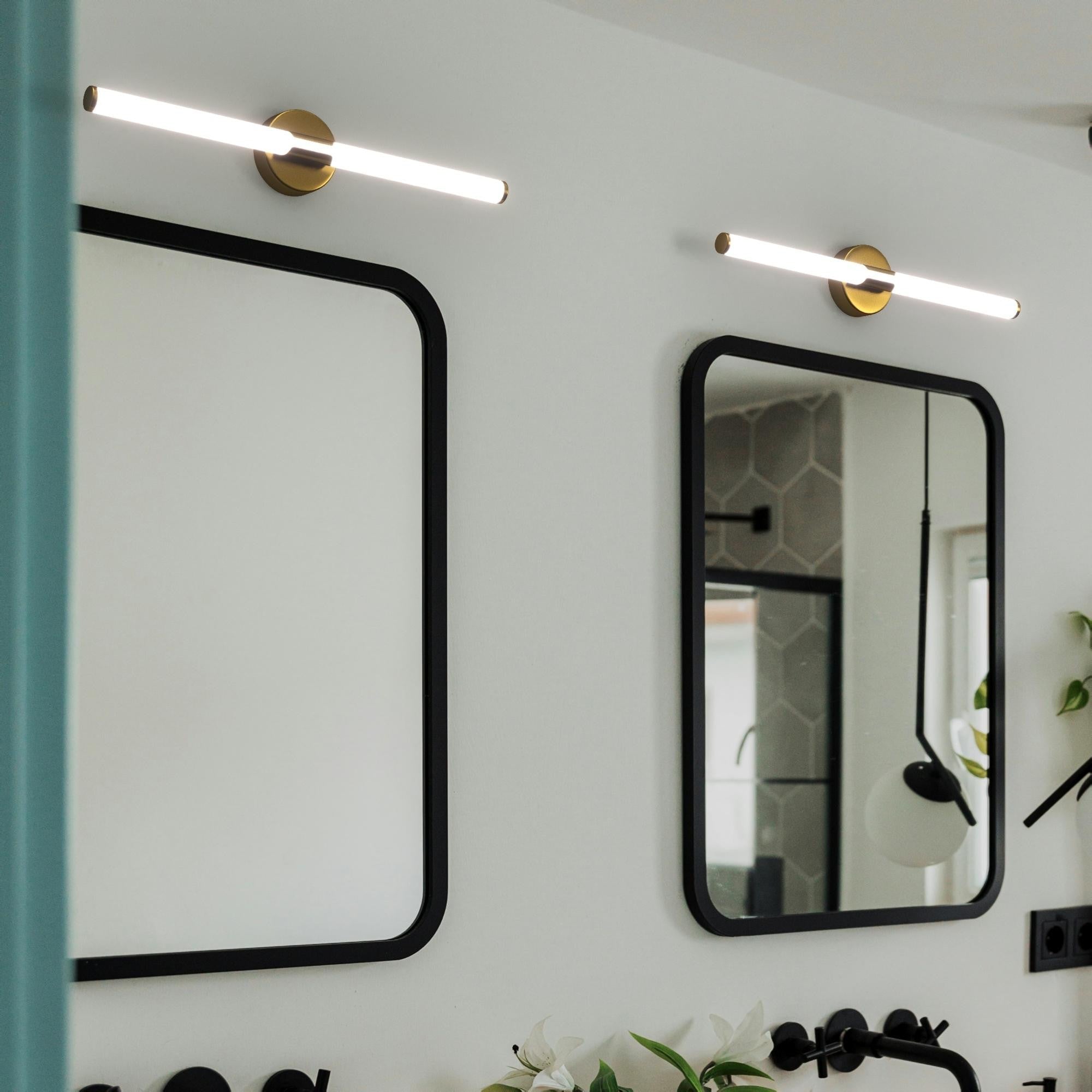 Aplique LED tubular para baño - 8W - 720lm - IP44 - 60cm