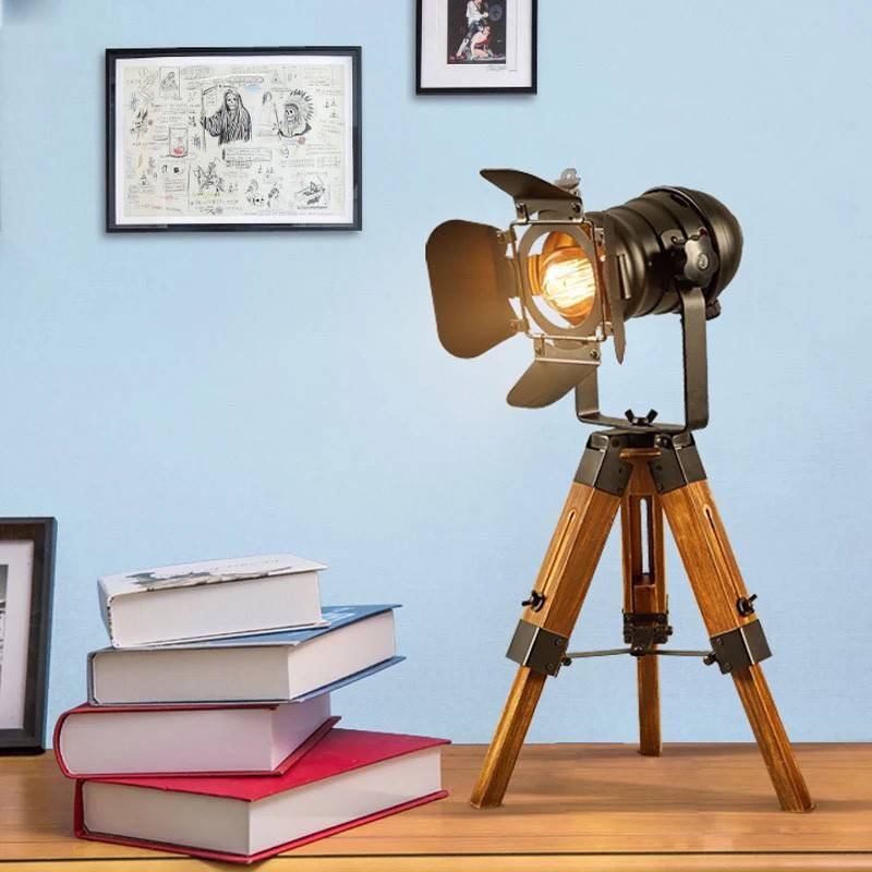 Lámpara de mesa vintage con trípode "Cinema Mini"