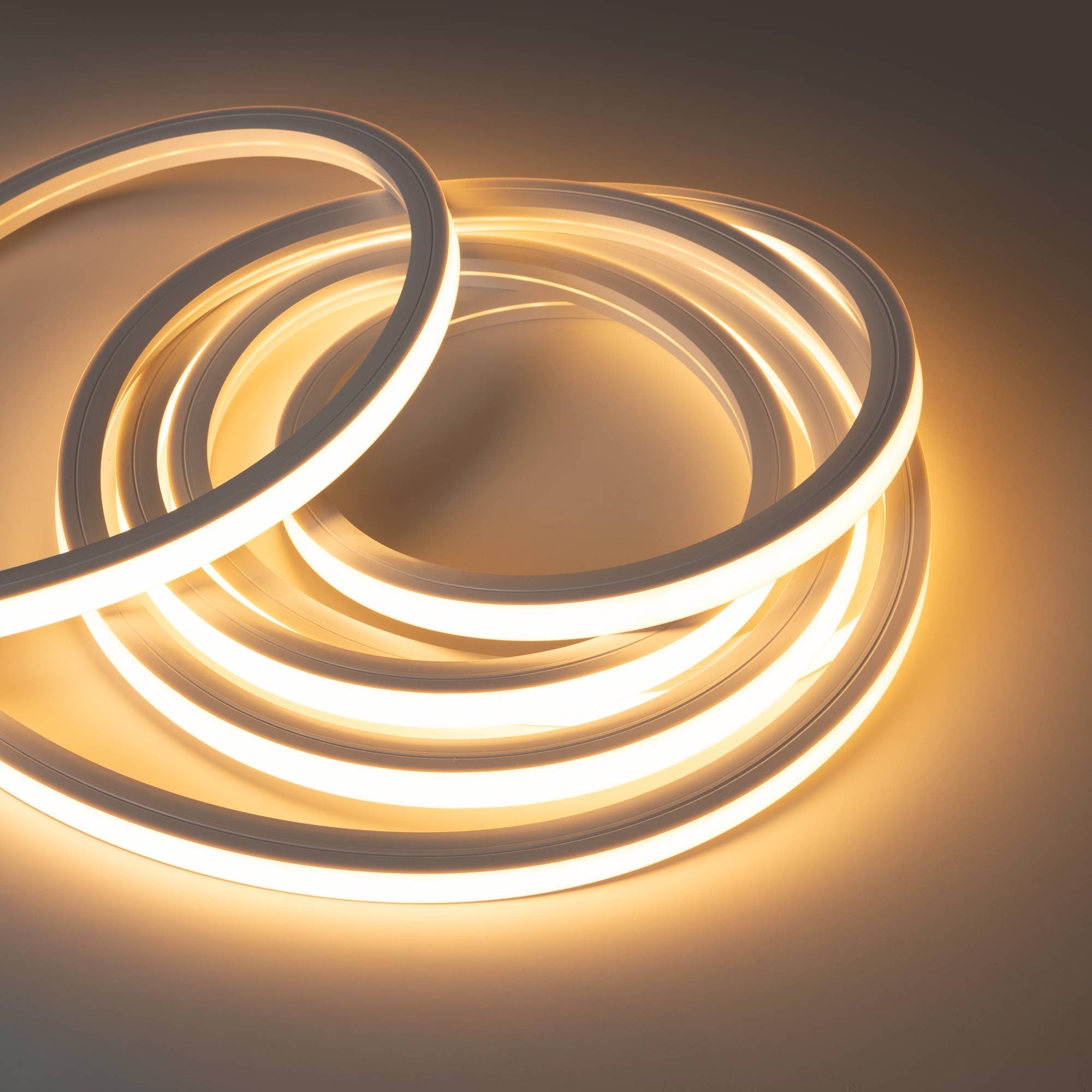 Neón LED flexible 3D  24V DC - 16x16mm - 5 metros - Kit completo - 12W/m - IP67 - Curvatura vertical y horizontal
