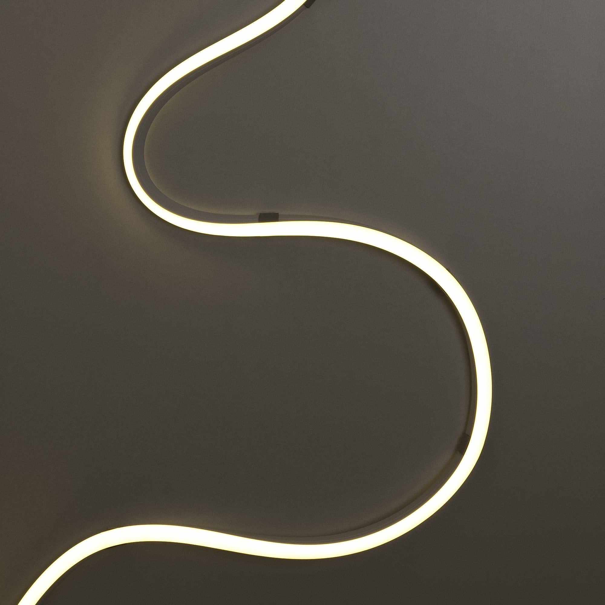 Neón LED flexible 3D  24V DC - 16x16mm - 5 metros - Kit completo - 12W/m - IP67 - Curvatura vertical y horizontal