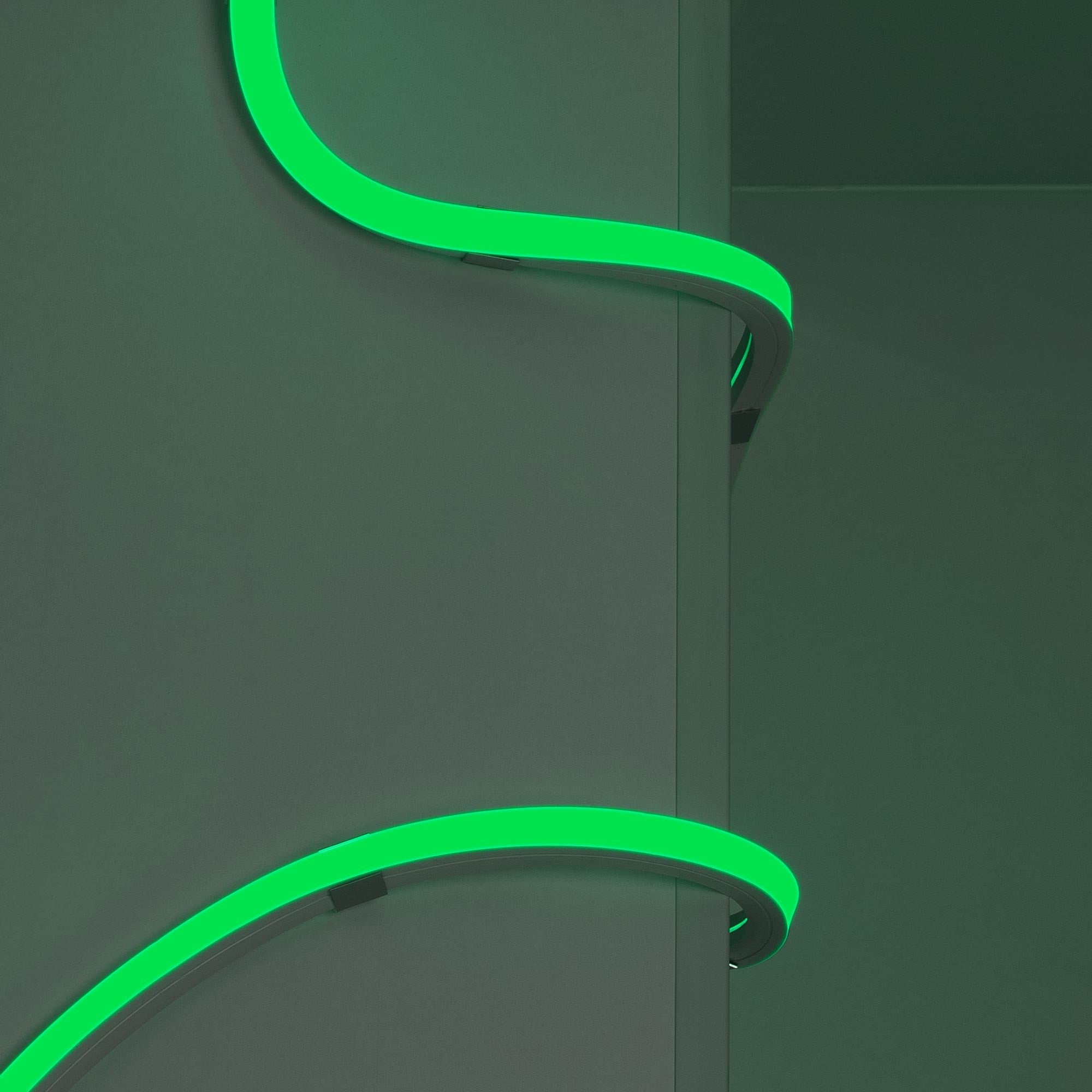 Neón LED flexible RGB 3D - 16x16mm - 5m - Kit completo -12W/m - IP67 -Curvatura vertical y horizontal