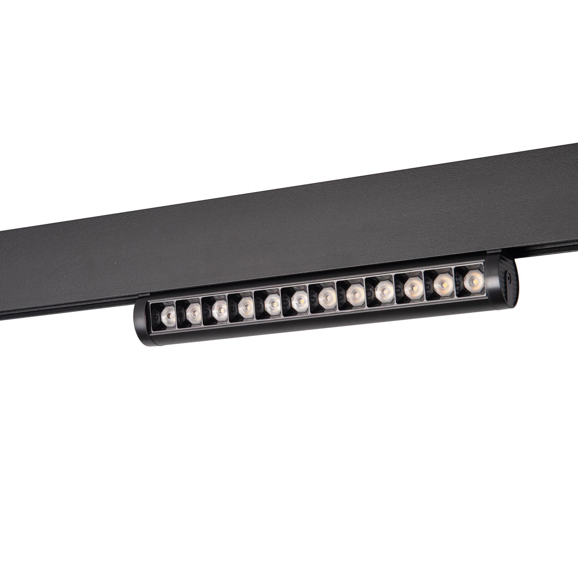 Foco lineal orientable para carril magnético 48V- 12W - Chip OSRAM - UGR18 - CRI90
