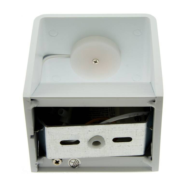 Aplique de pared LED "KUUTIO" 6W 529 lumens