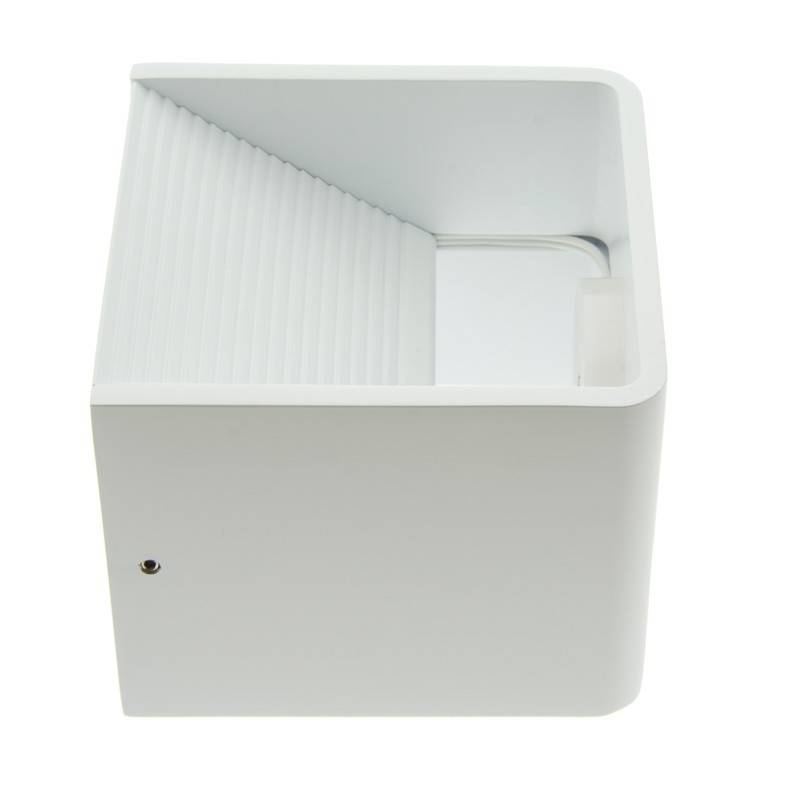 Aplique de pared LED "KUUTIO" 6W 529 lumens
