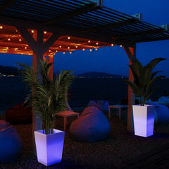 Macetero cuadrado LED RGBW - 24W - Recargable - Mando a distancia